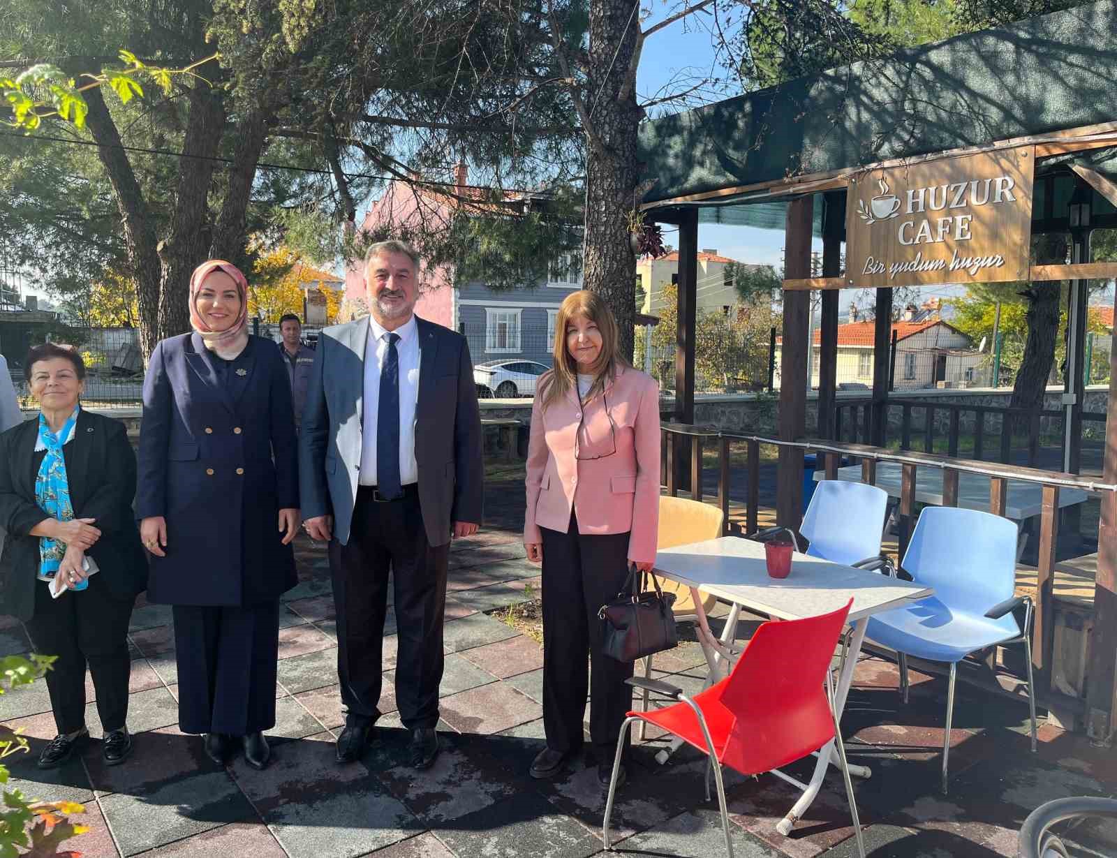 G&ouml;rdes Huzurevi&rsquo;nde &rsquo;Engelsiz işg&uuml;c&uuml;&rsquo; buluşması
