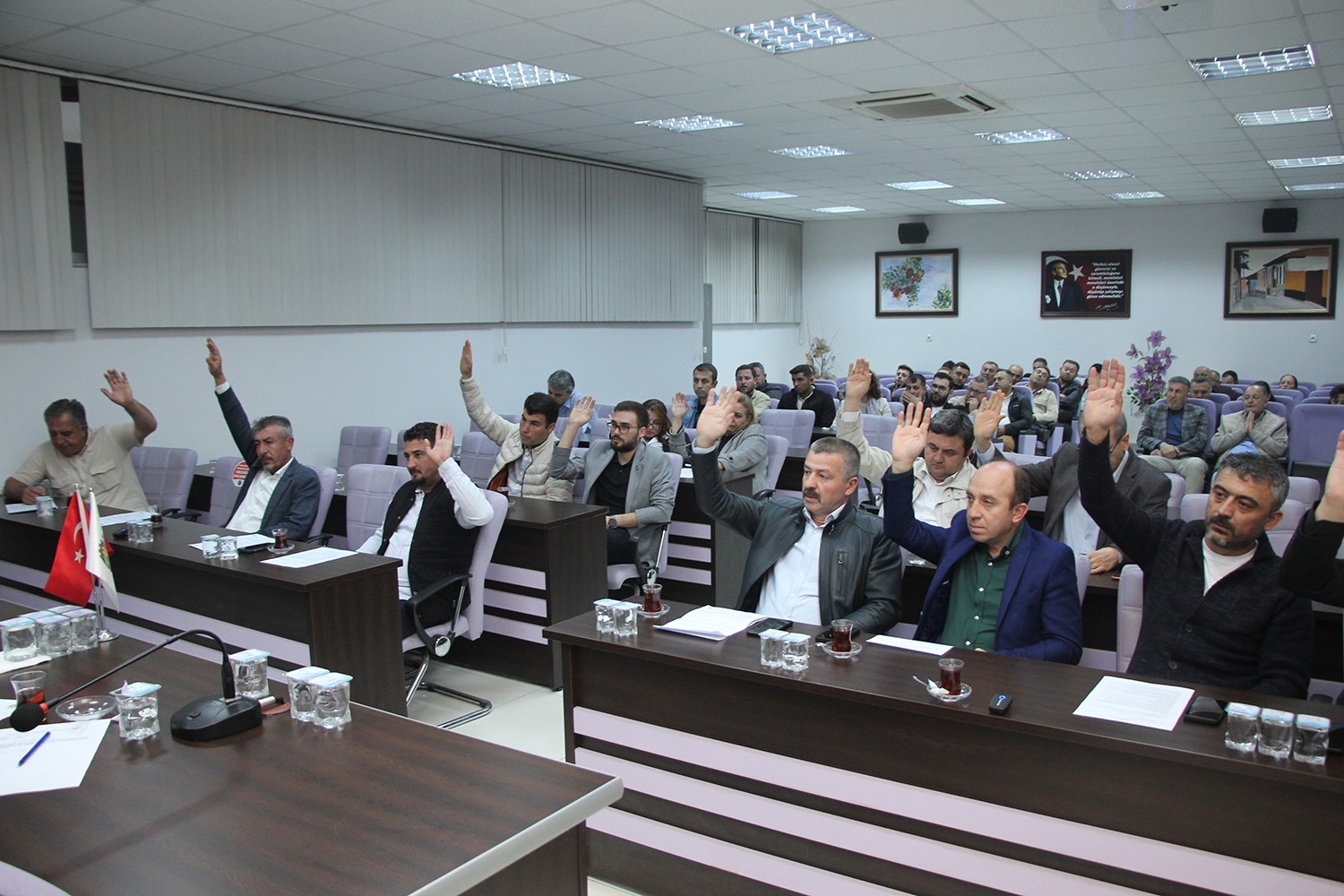 Kira borcu olan kiracılar için ‘kesin tahliye’ maddesi meclisten döndü