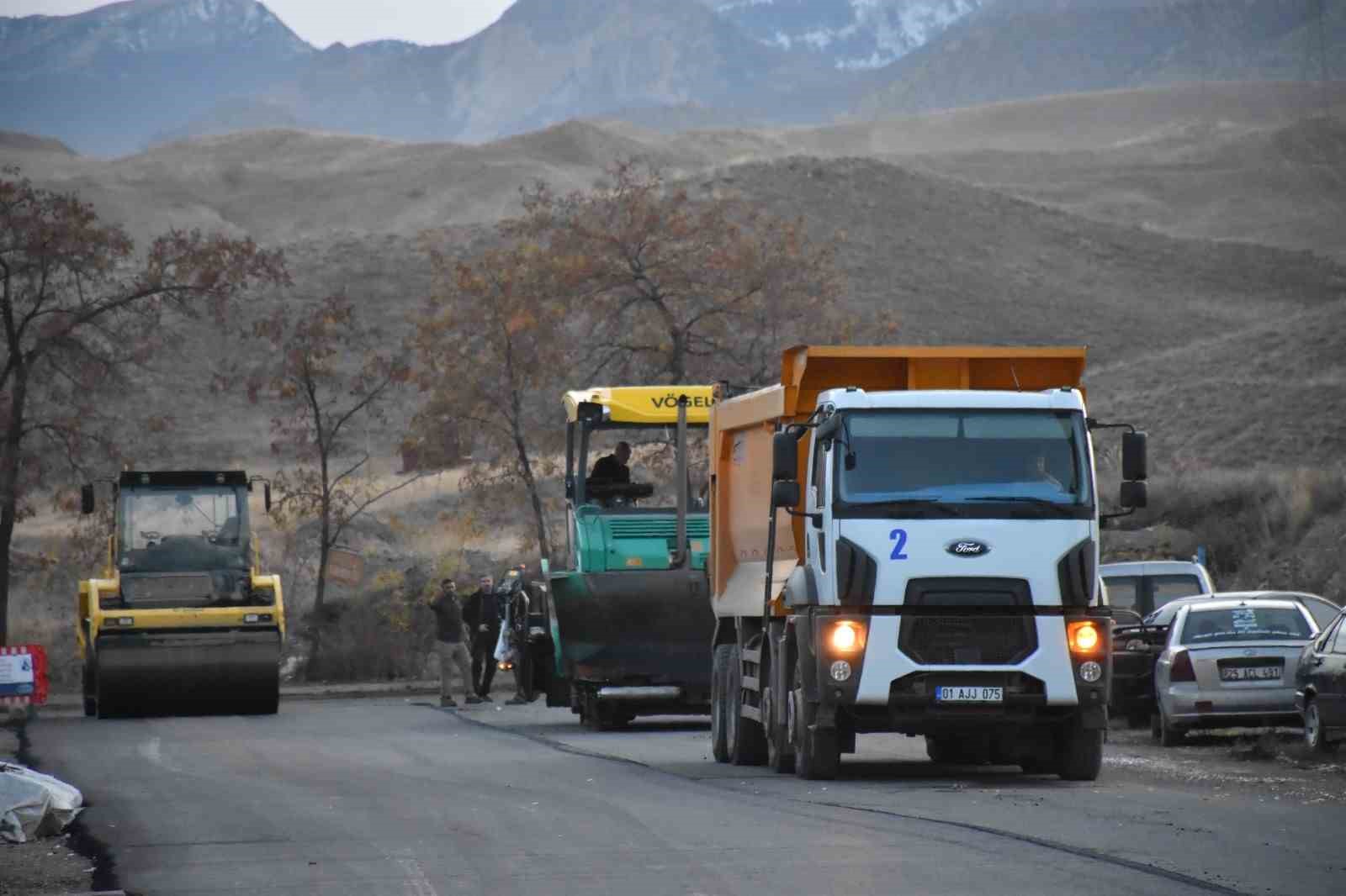 Oltu&rsquo;da asfalt seferberliği
