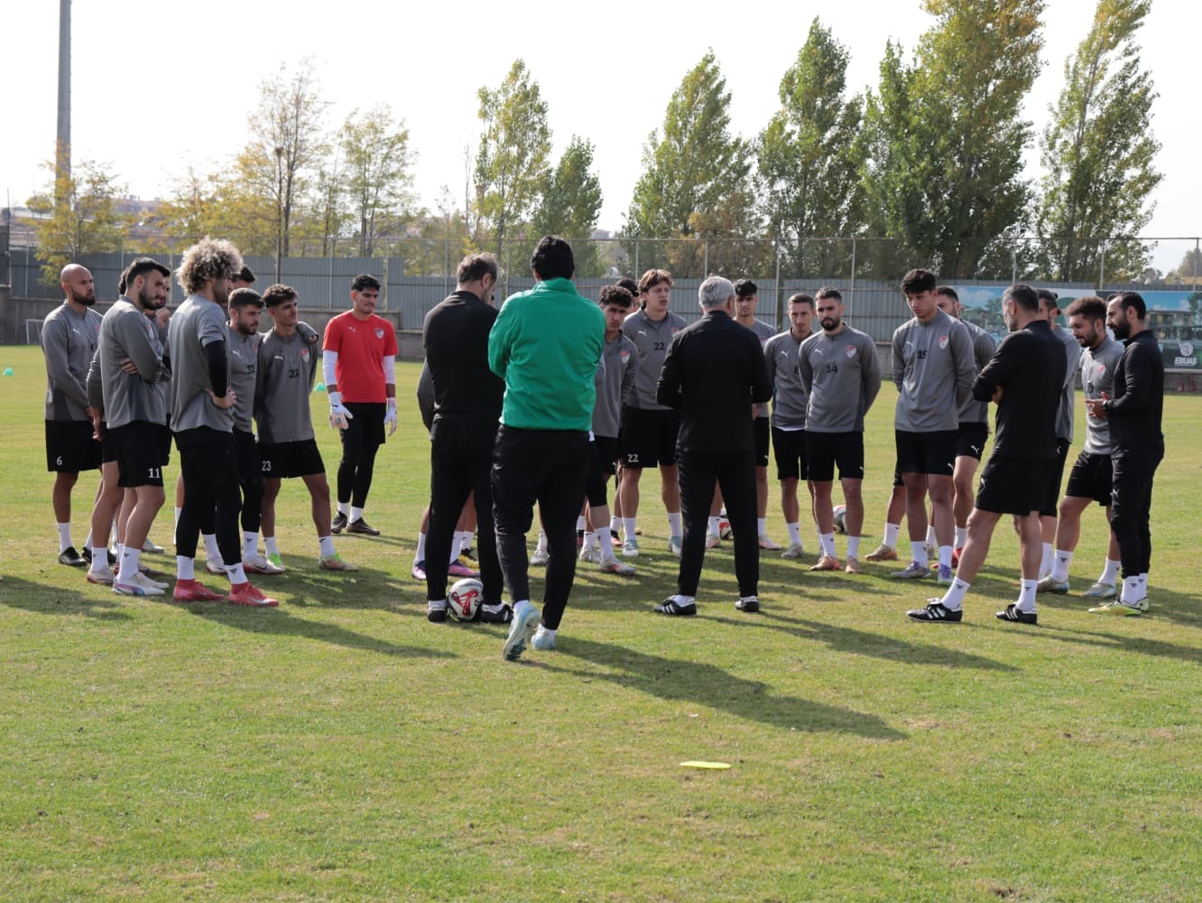 Elazığspor Teknik Direktörü Sarıgül: "Devre arasına kadar en iyi sonuçları almak istiyoruz"
