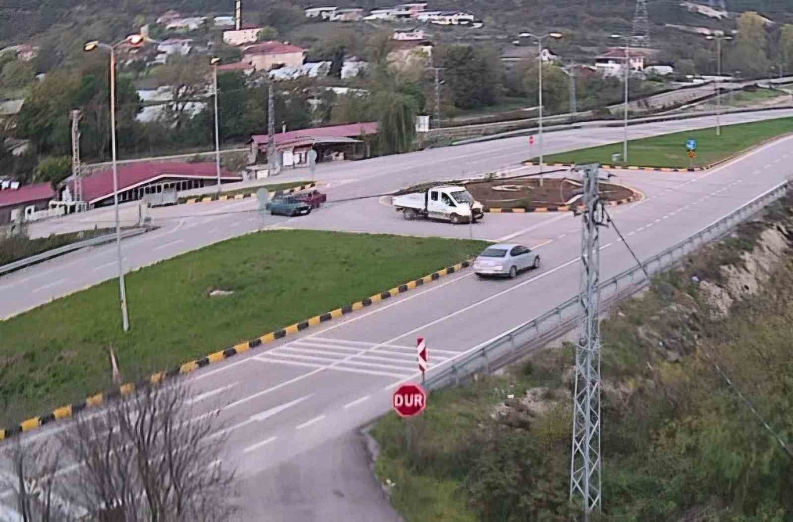 Bartın’da kaza anı güvenlik kamerasında