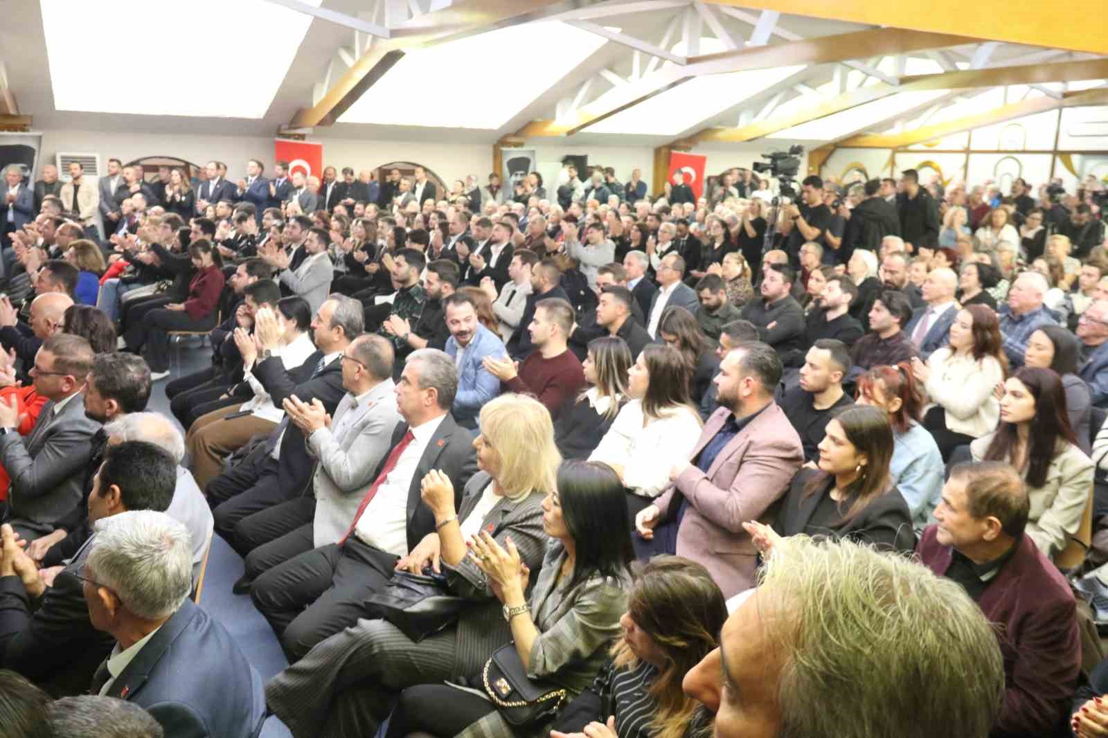 Özgür Özel: "Devlet bey ve ben de beka sorunu tarif ediyoruz ama aramızda fark var"