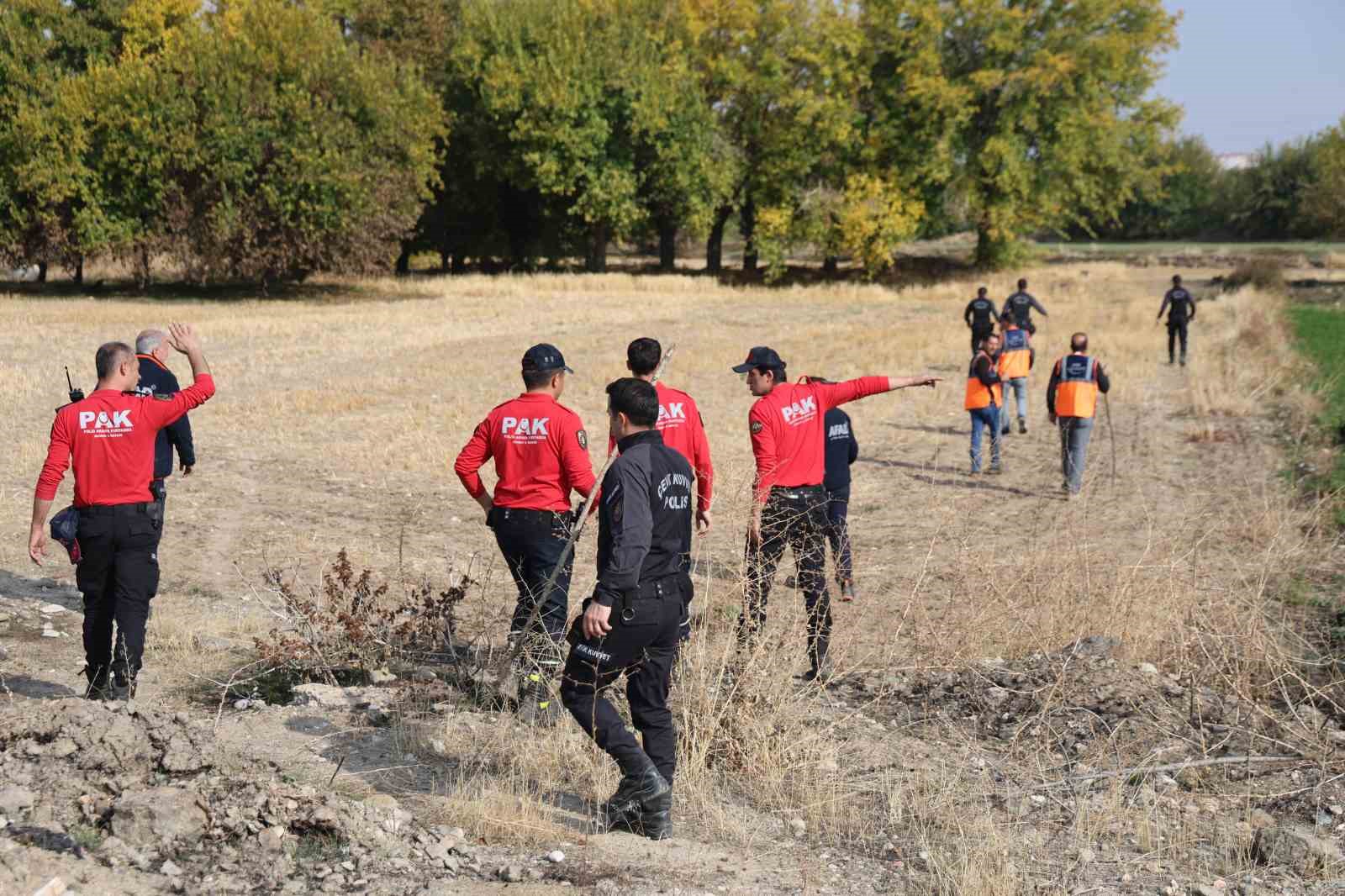Elazığ’da kaybolan çocuk için ekipler seferber oldu: Çalışmalar sürüyor