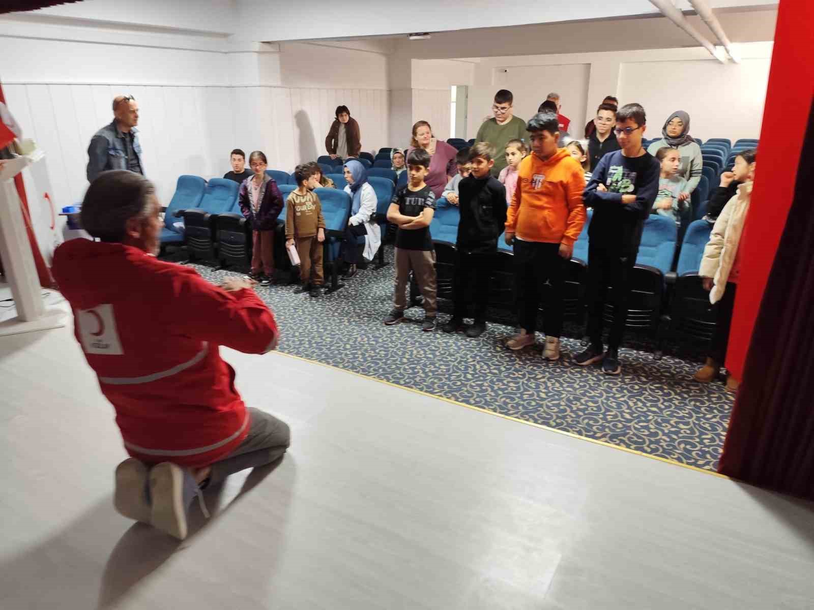 Tepebaşı Kızılay&rsquo;dan engelli &ouml;ğrencilere y&ouml;nelik afet farkındalık seminerleri
