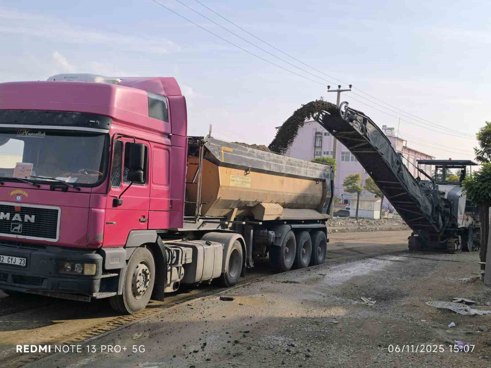 Şuhut’da üst yapı çalışmaları devam ediyor