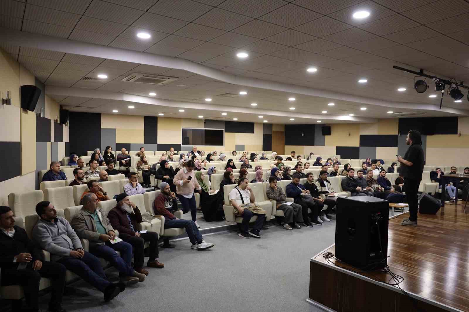Sakarya Büyükşehir Akademi’de Kelam Atölyesi yoğun katılımla başladı