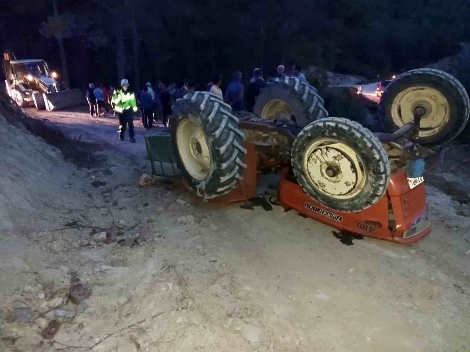 Burdur’da traktör devrildi: 1 ölü, 1 yaralı