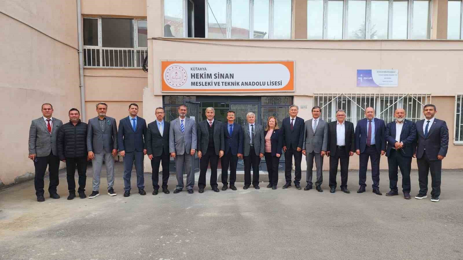 K&uuml;tahya&rsquo;da merkez meslek lisesi m&uuml;d&uuml;rleriyle istişare toplantısı
