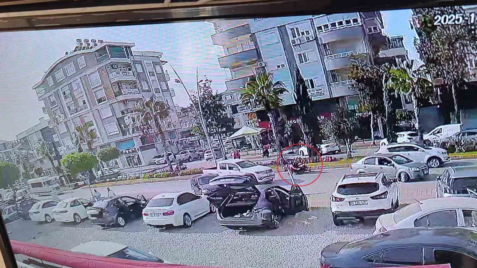 Kaza sesini duyanlar yardımına koştu