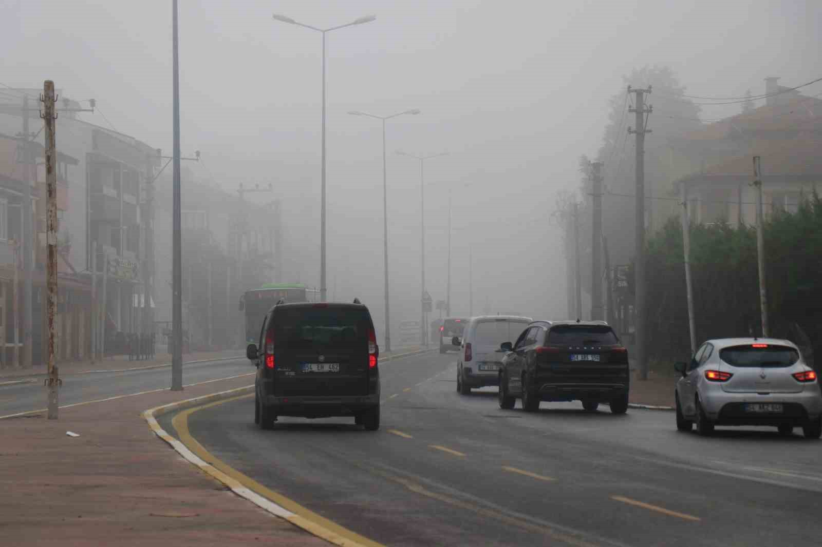 Sakarya’da sis etkili oluyor
