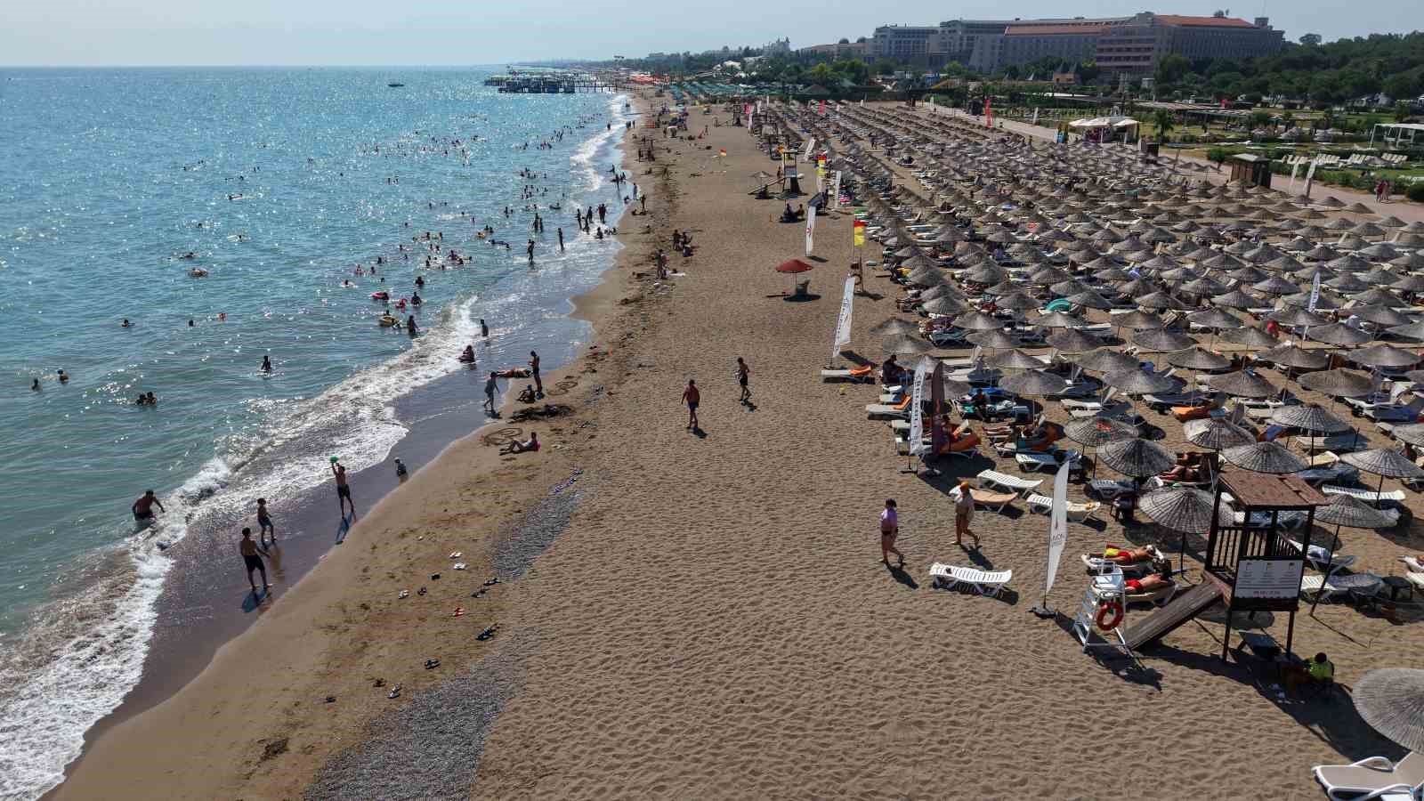 Antalya ekim ayında zirve yaptı, 10 ayda 16 milyon turisti aştı