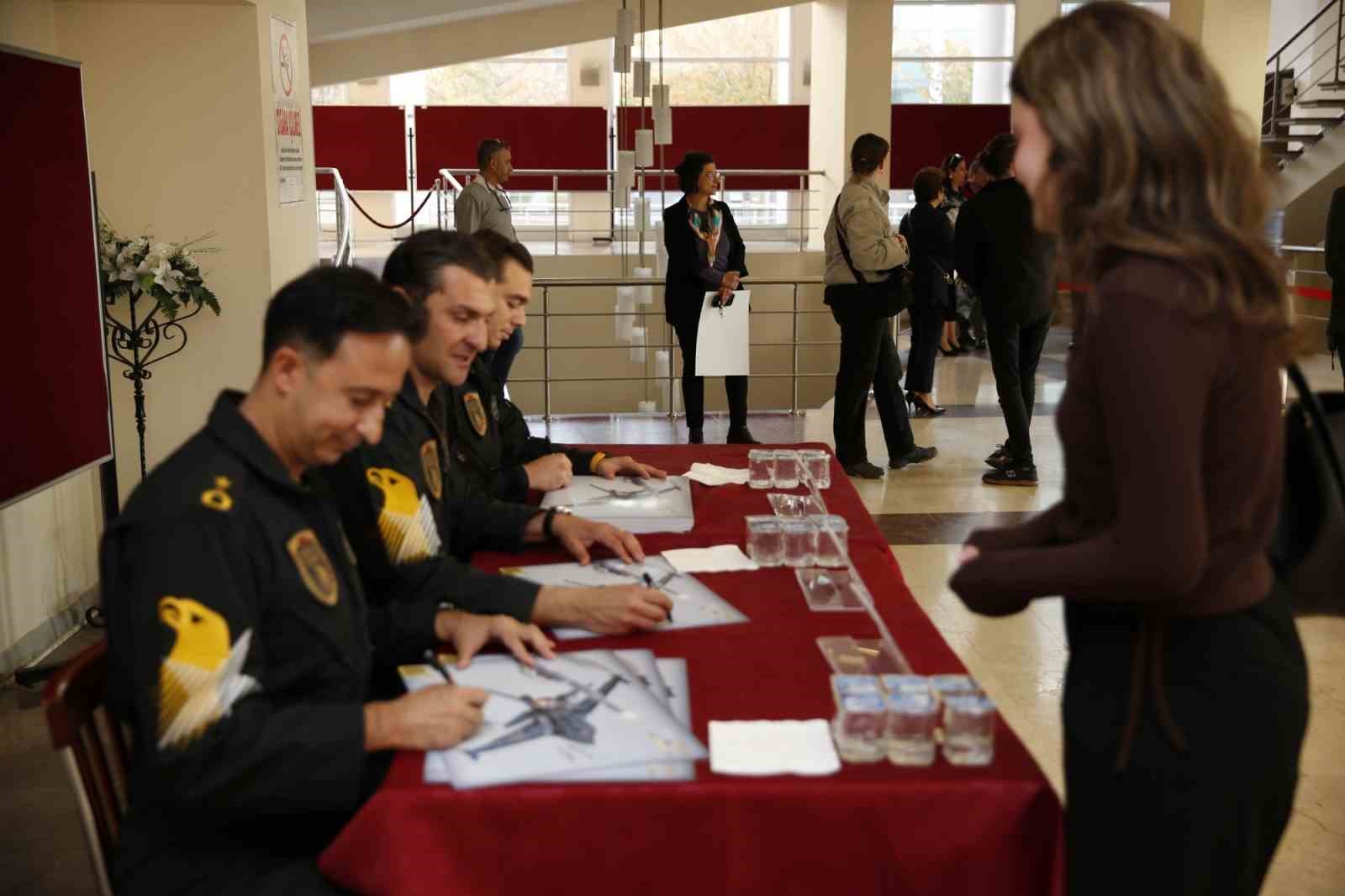 SOLOTÜRK gösteri ekibi ESOGÜ öğrencileriyle buluştu