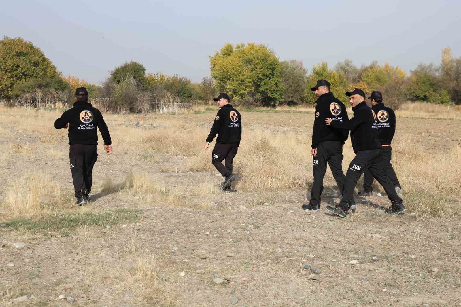 Elazığ’da kayıp çocuğu 250 kişilik ekip arıyor