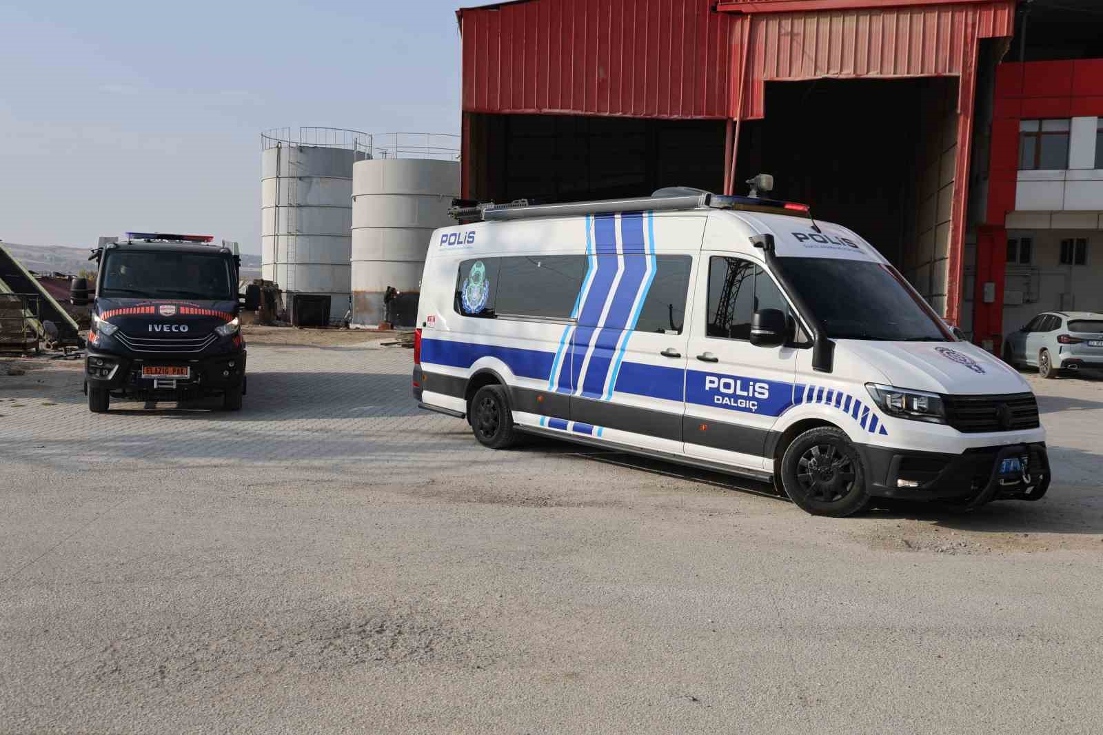 Elazığ’da kayıp çocuğu 250 kişilik ekip arıyor