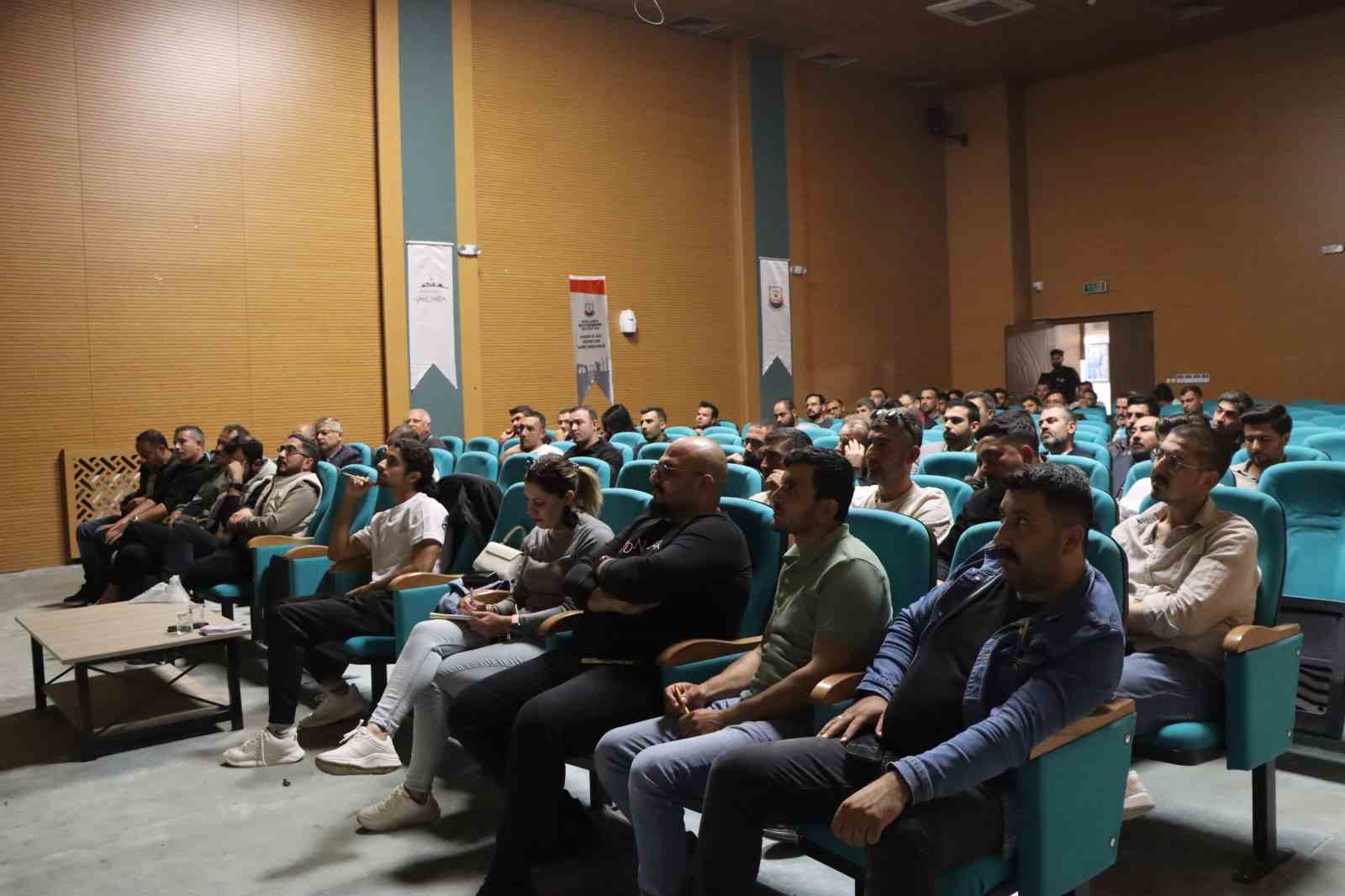 Halfeti’de gemi sevk ve idare belgesi sınavı yapıldı