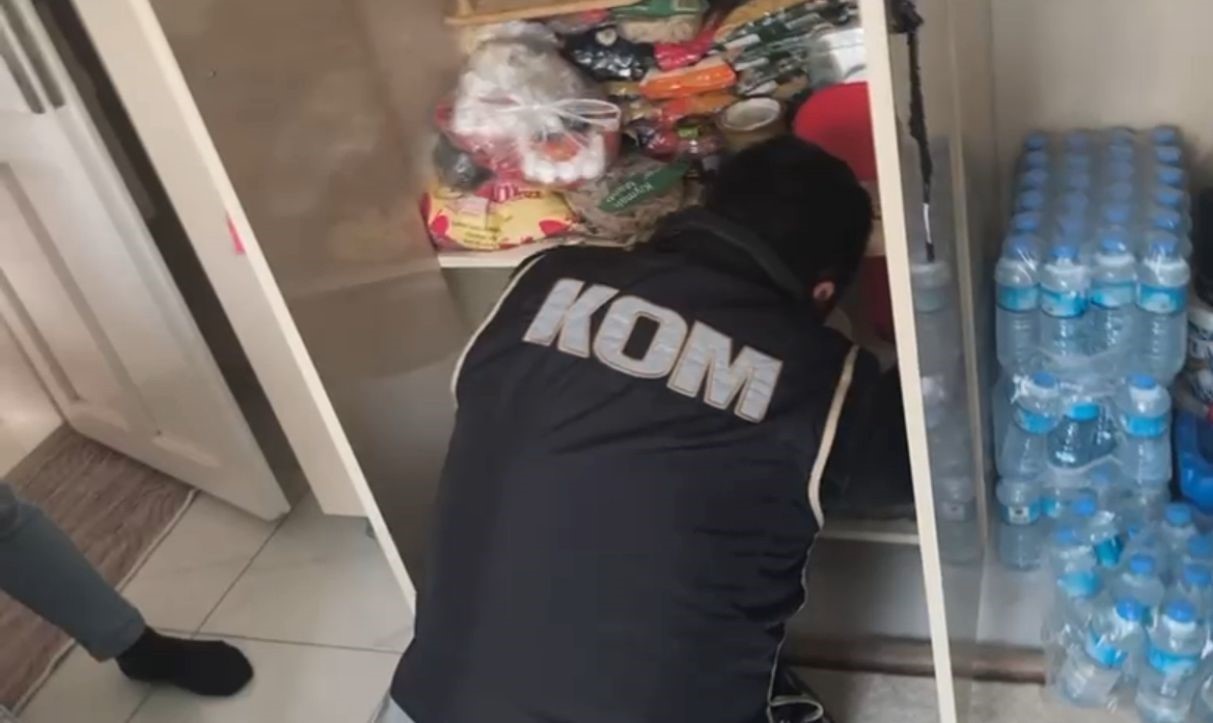 Iğdır’da sahte alkol operasyonu: 85 litre sahte alkol ve ruhsatsız silah ele geçirildi