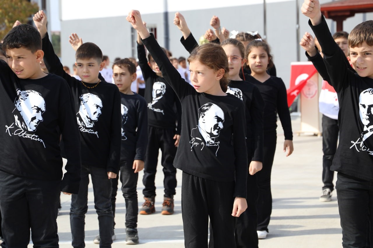 Karasu’da duygu dolu 10 Kasım programı