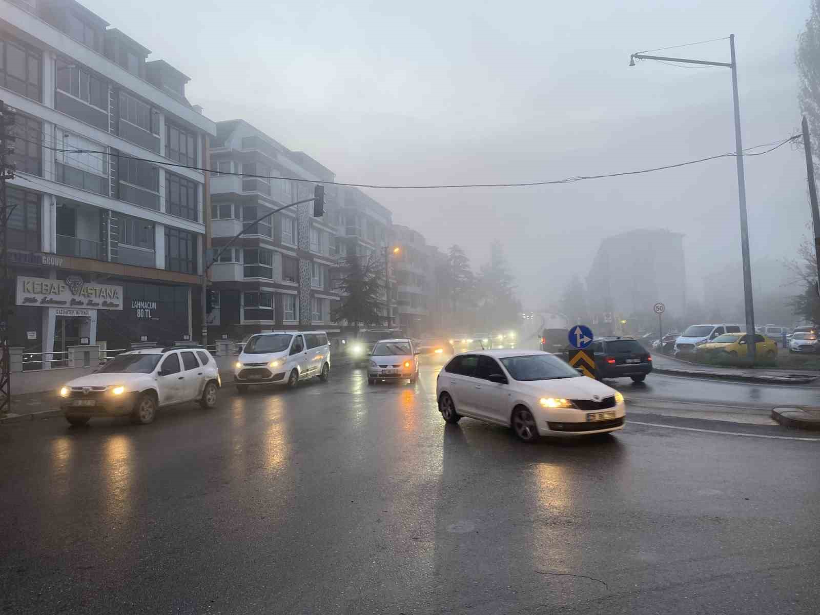 Eskişehir&rsquo;de sis etkili oldu
