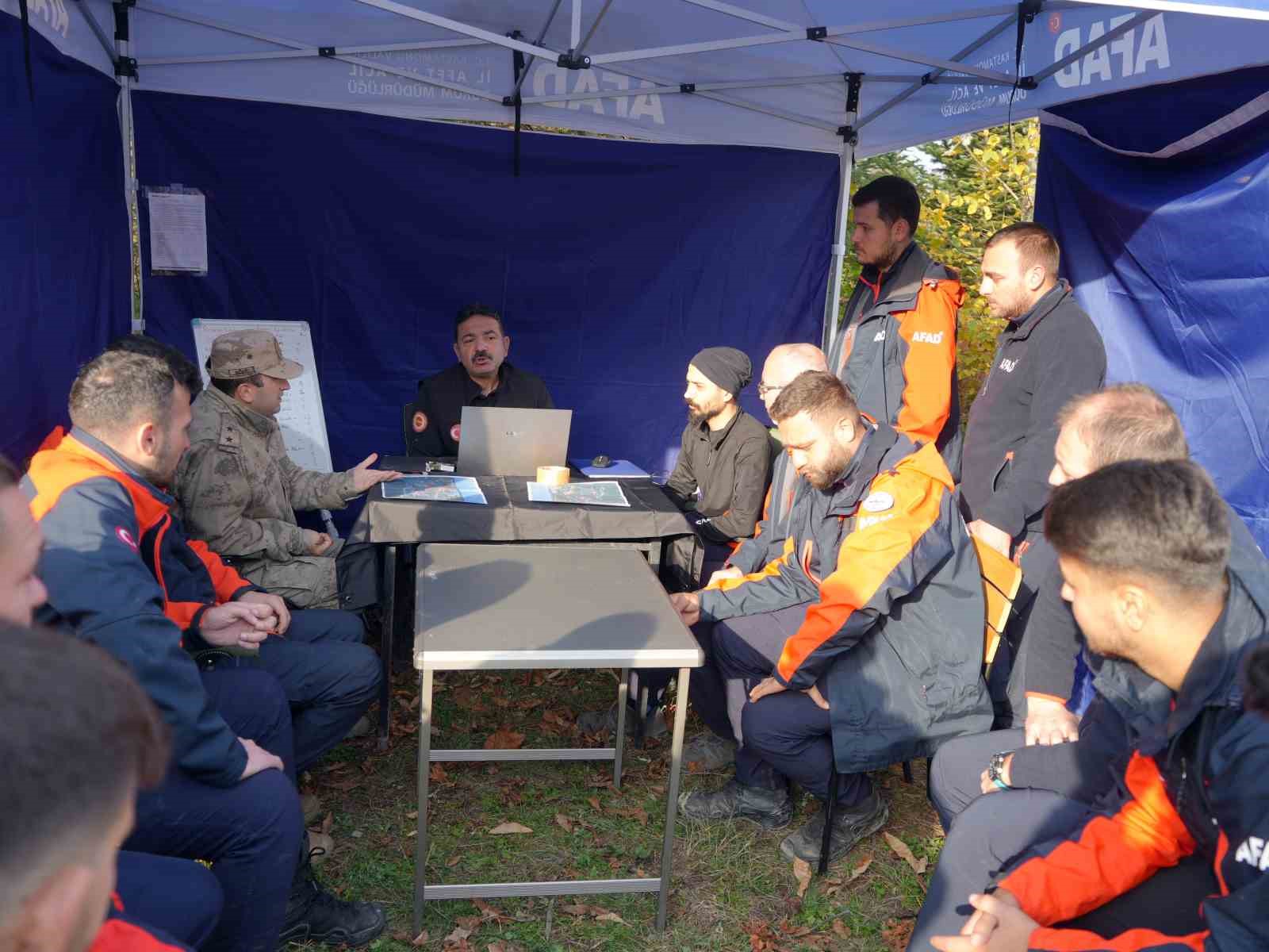 Kayıp anne ve oğlunu arama çalışmaları altıncı gününde devam ediyor