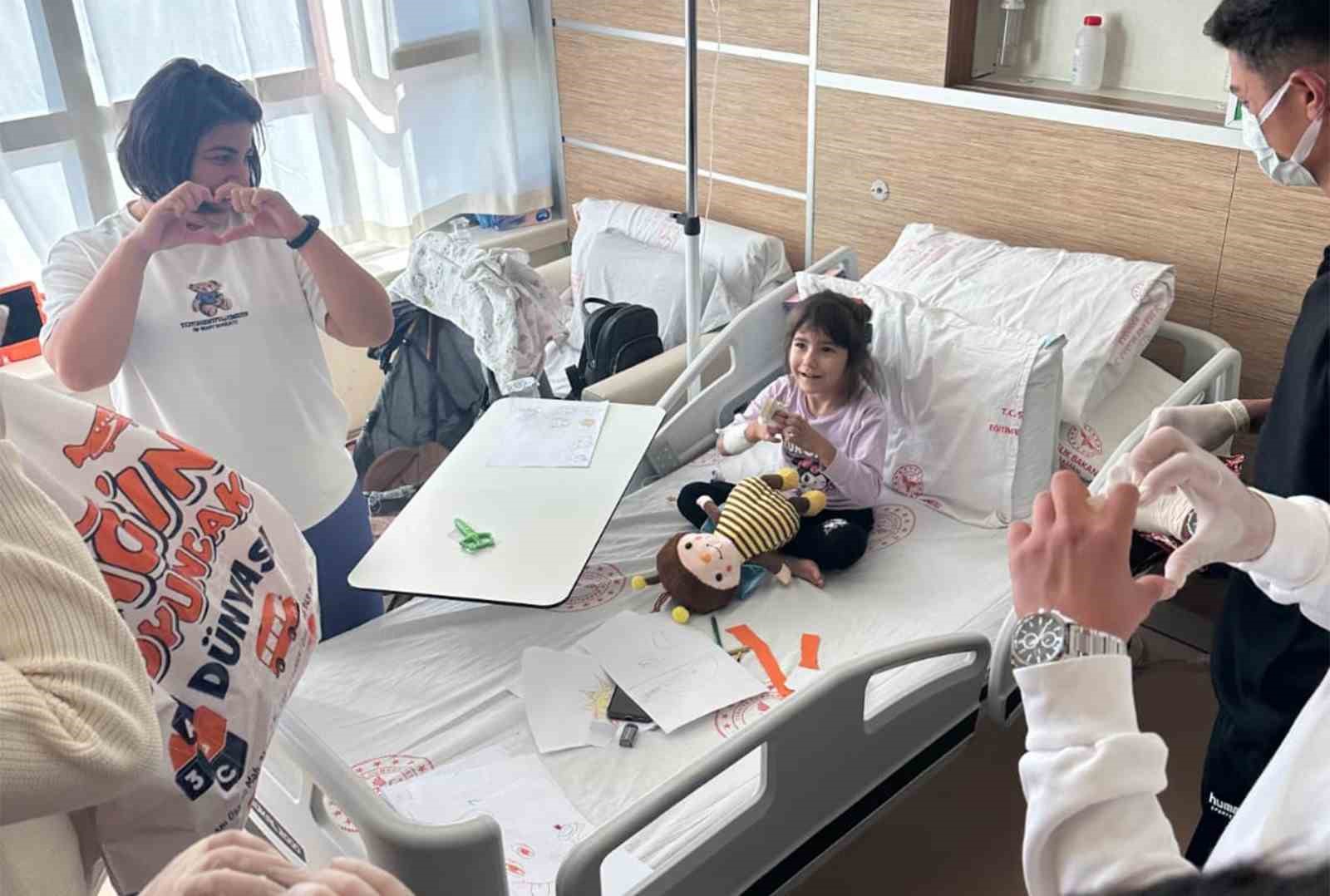 Karaman’da lösemi hastası çocuklar sevindirildi