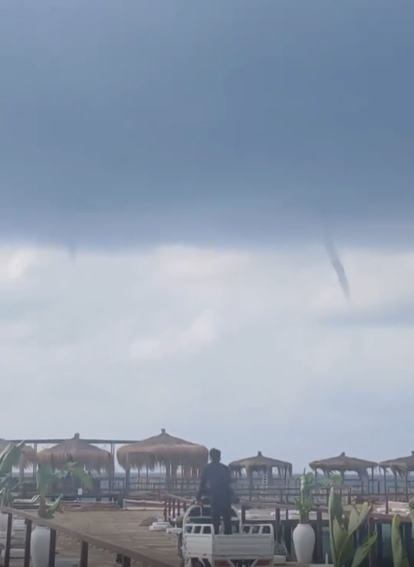 Antalya&rsquo;da oluşan hortum kameraya yansıdı
