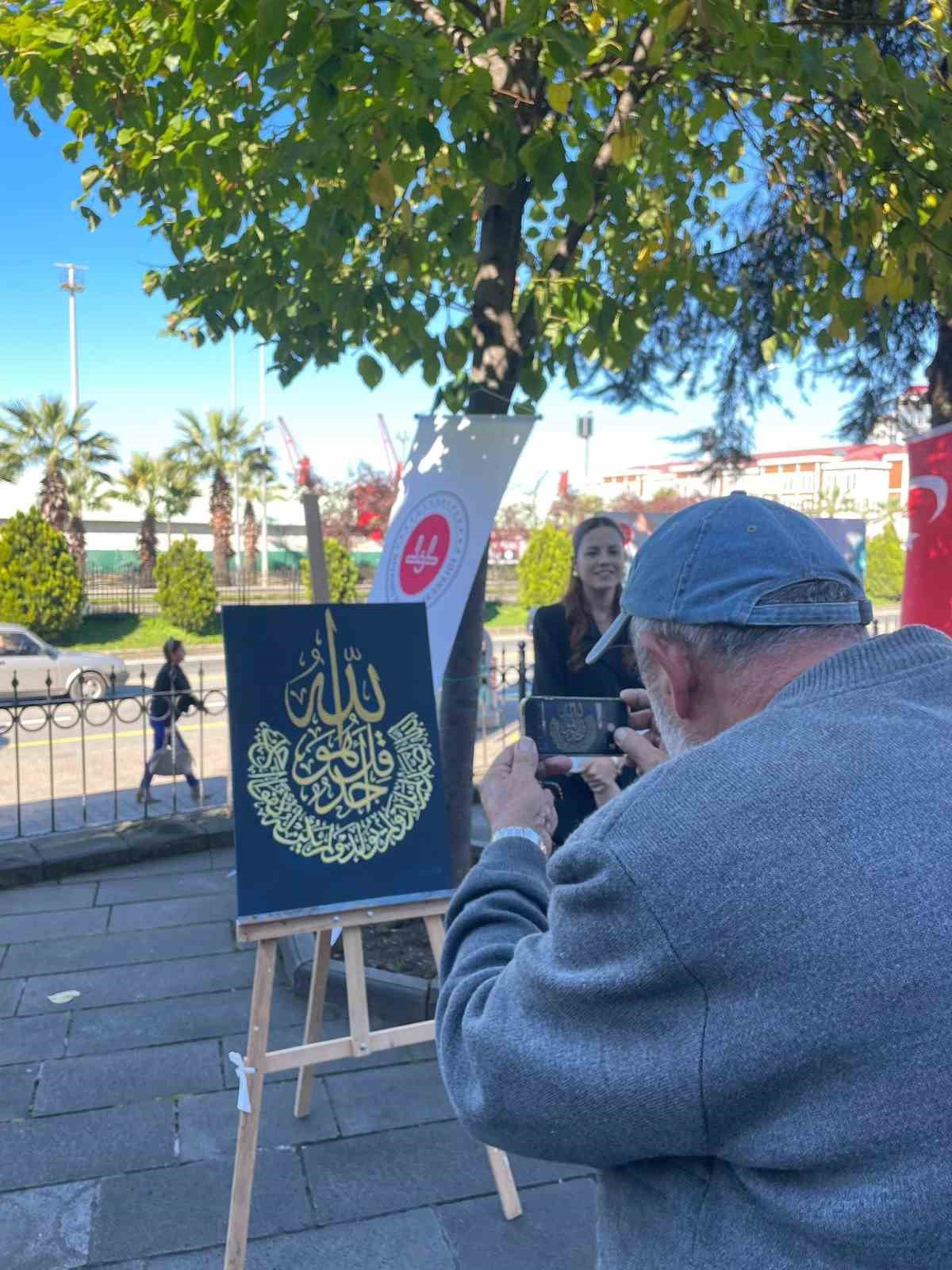 "Genç Eller Camide Renkler" sergisi açıldı
