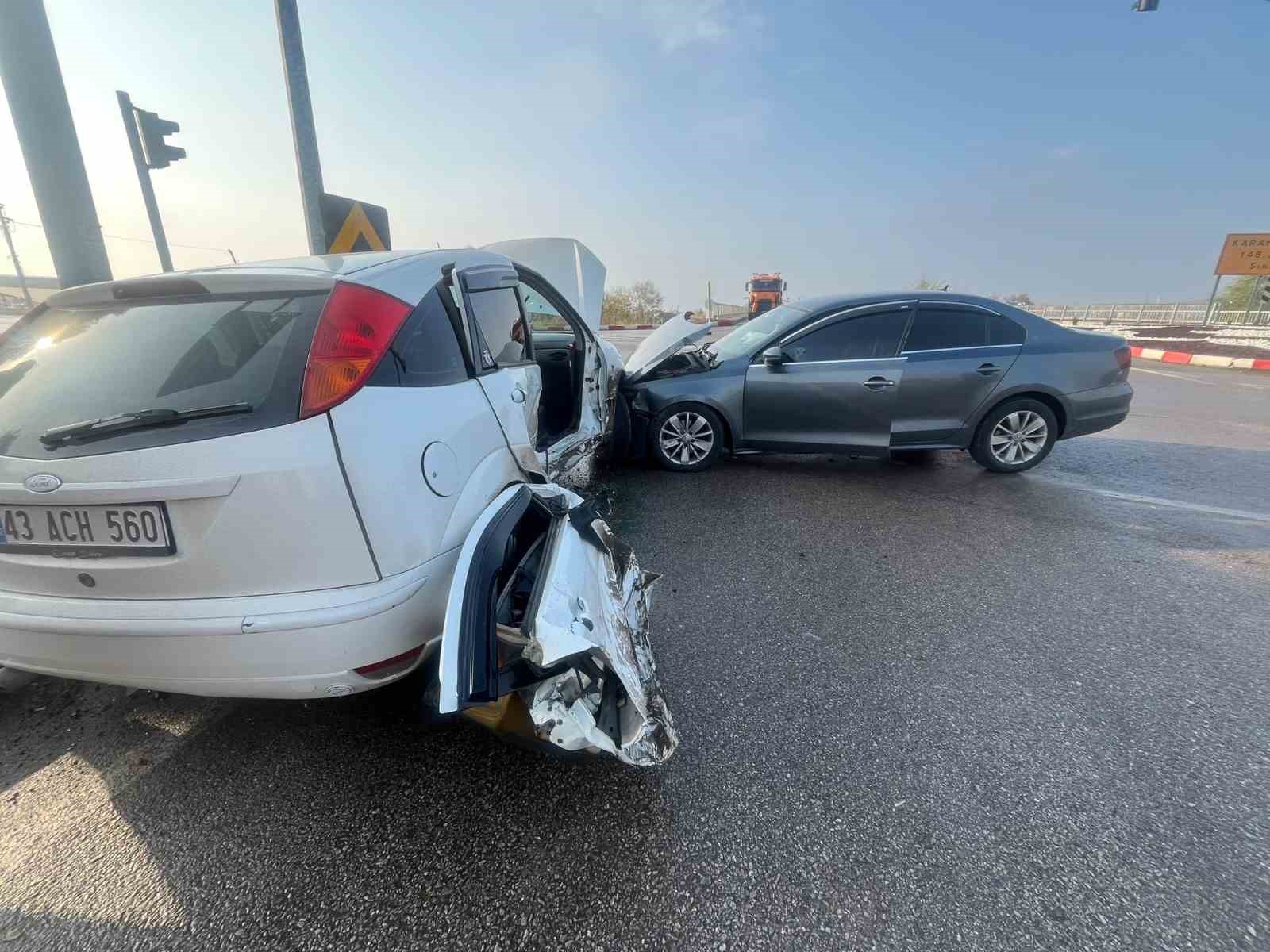 Tavşanlı&rsquo;da trafik kazası, 1 kişi yaralandı
