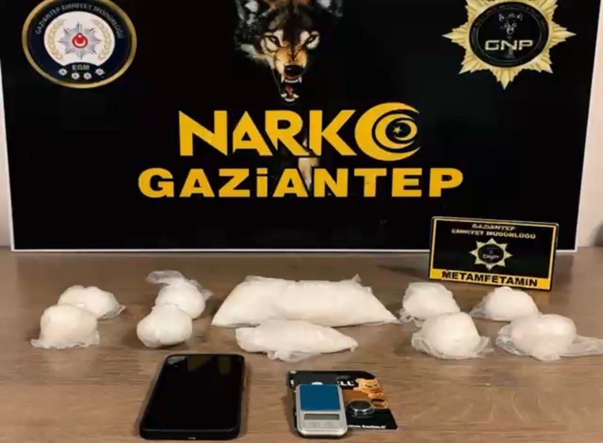 Gaziantep&rsquo;te dev uyuşturucu operasyonu: 31 ş&uuml;pheliden 16&rsquo;sı tutuklandı, 13&rsquo;&uuml; adliyeye sevk edildi
