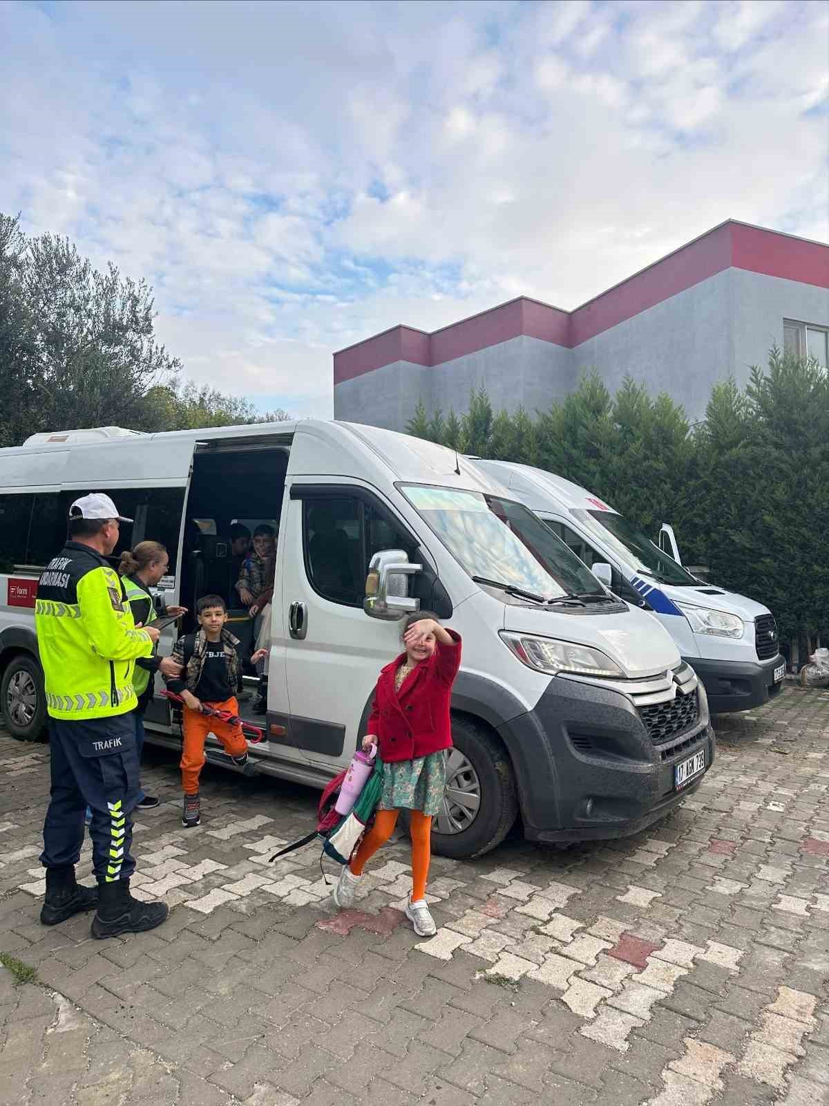 Jandarmadan okul servislerine sıkı denetim