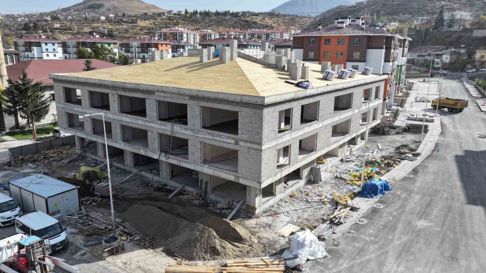 Başkan Özdoğan: "Yenilenen Hacılar’da ticaret alanları da ön planda"