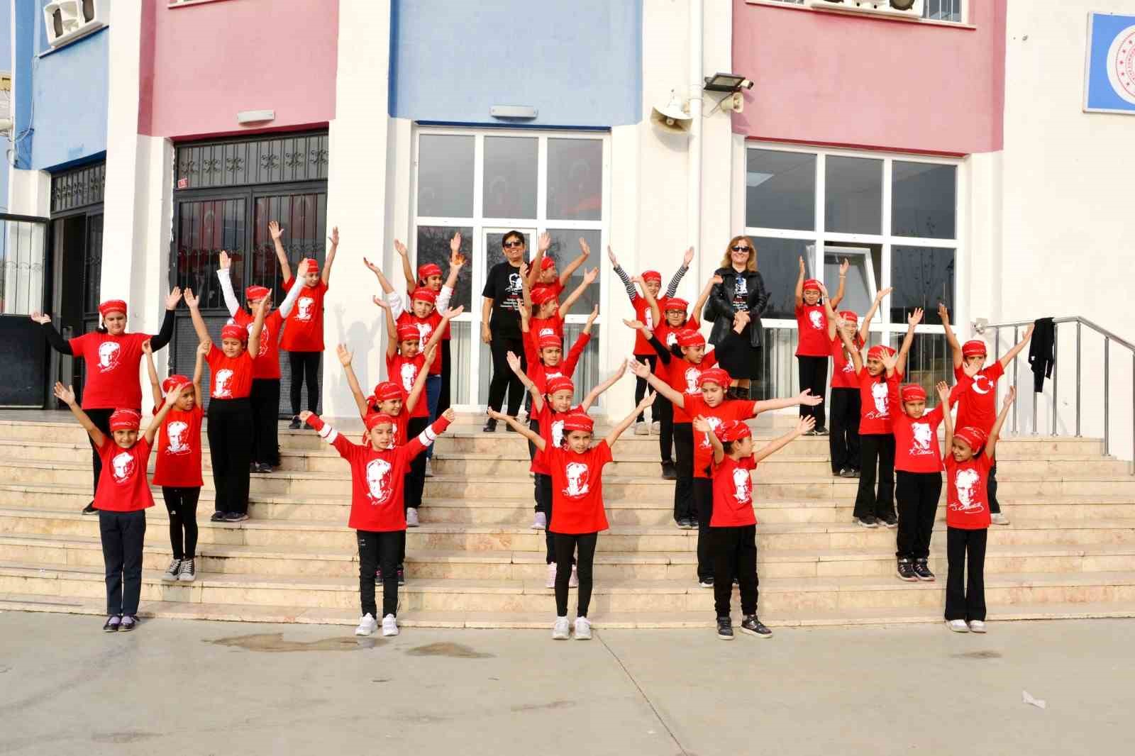 &lsquo;Son Balo&rsquo; g&ouml;sterisi ile 10 Kasım&rsquo;a &ouml;zel anma
