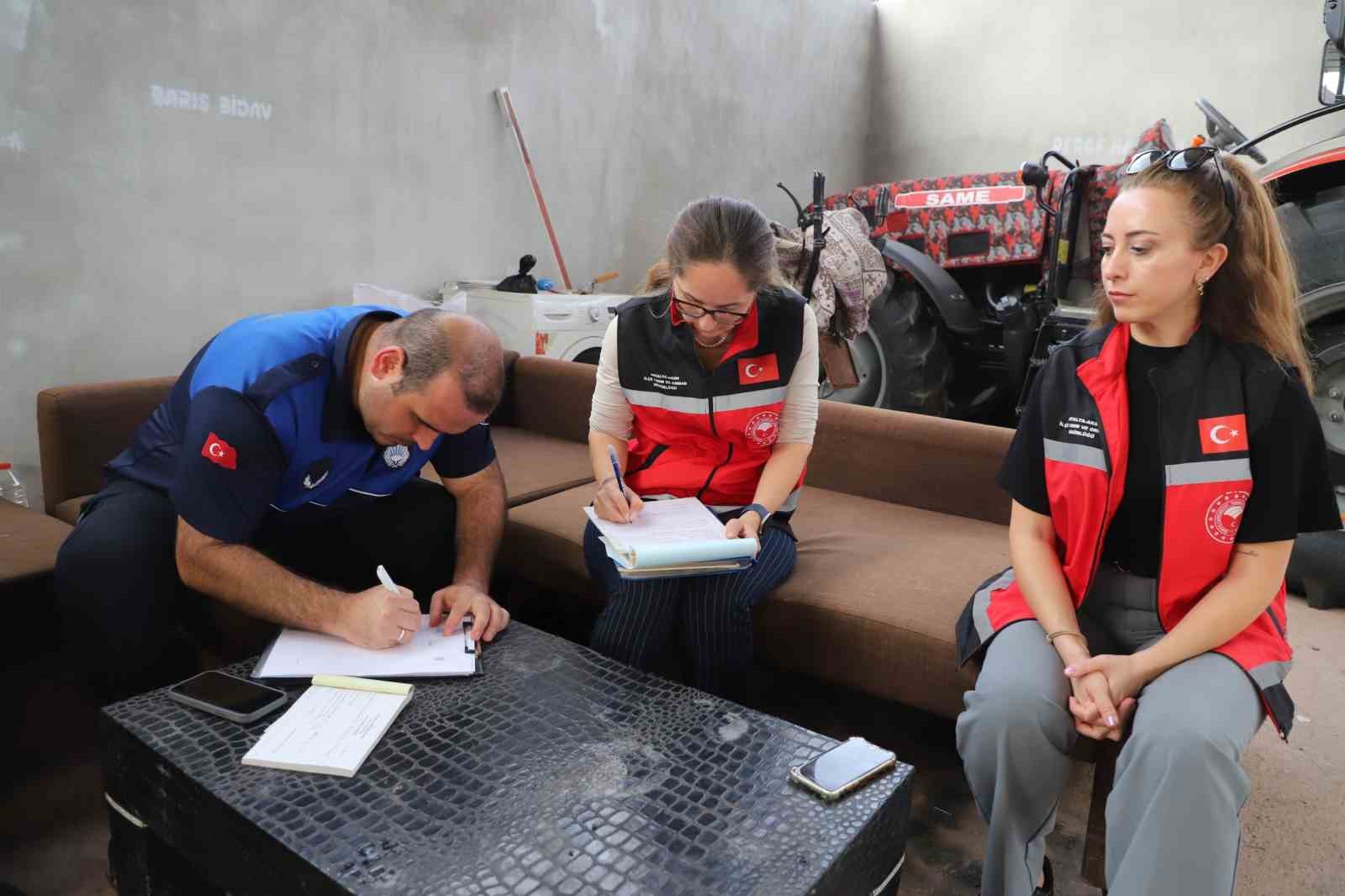 Sağlıksız şartlarda patates dilimleyen işletme m&uuml;h&uuml;rlendi
