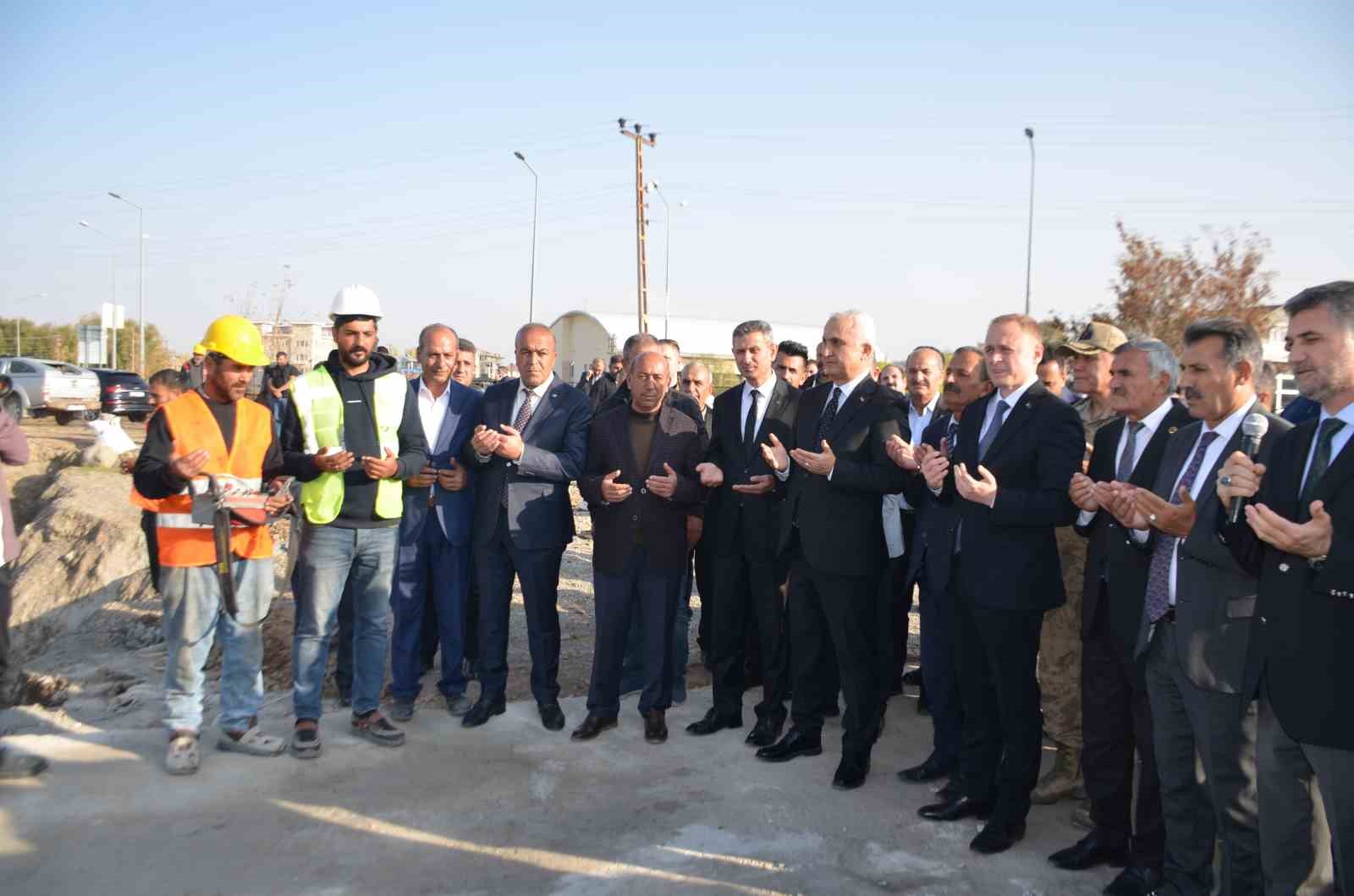 Bulanık’ta 100 yataklı öğretmenevinin temeli atıldı