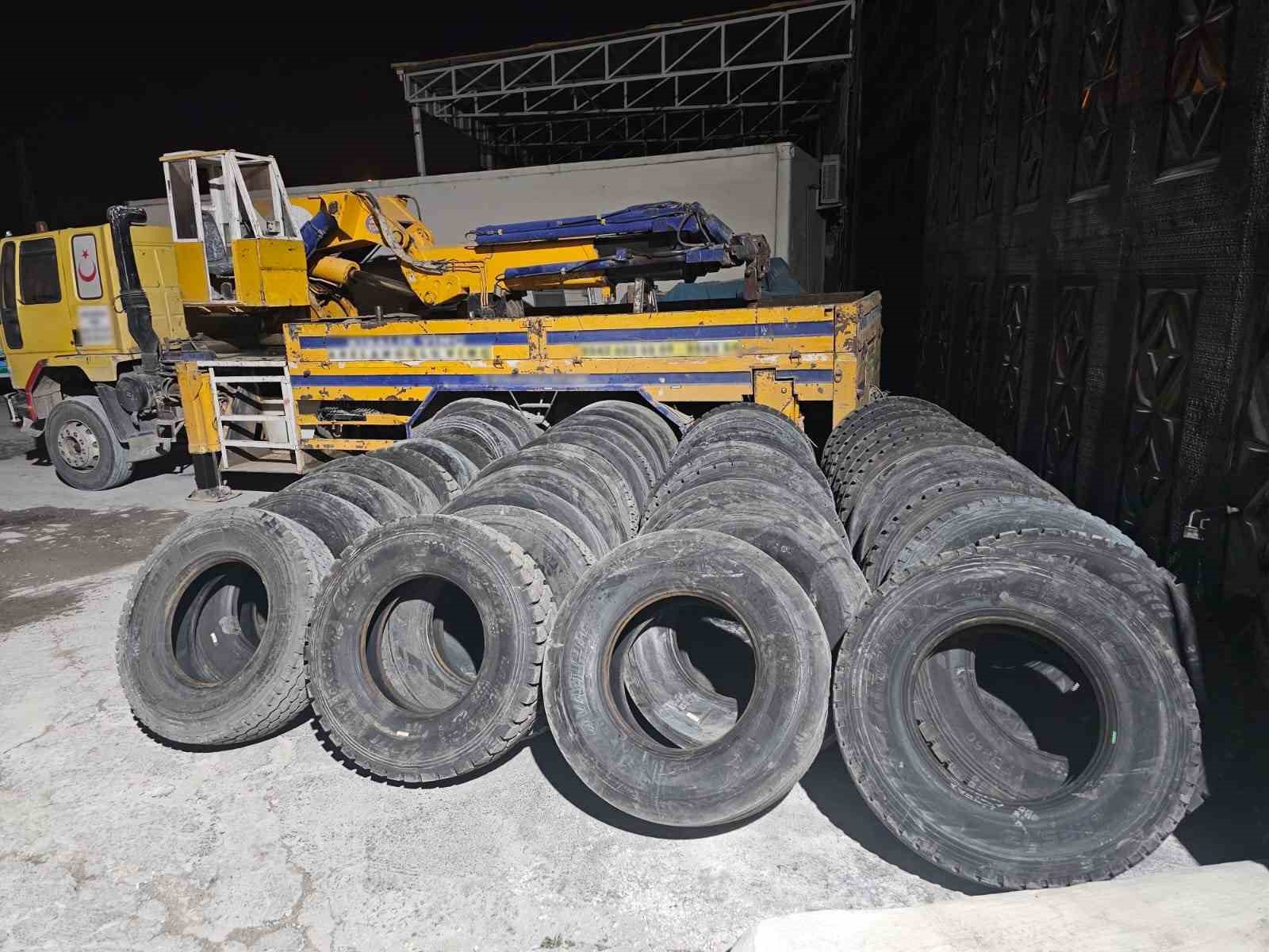 Jandarmadan lastik operasyonu