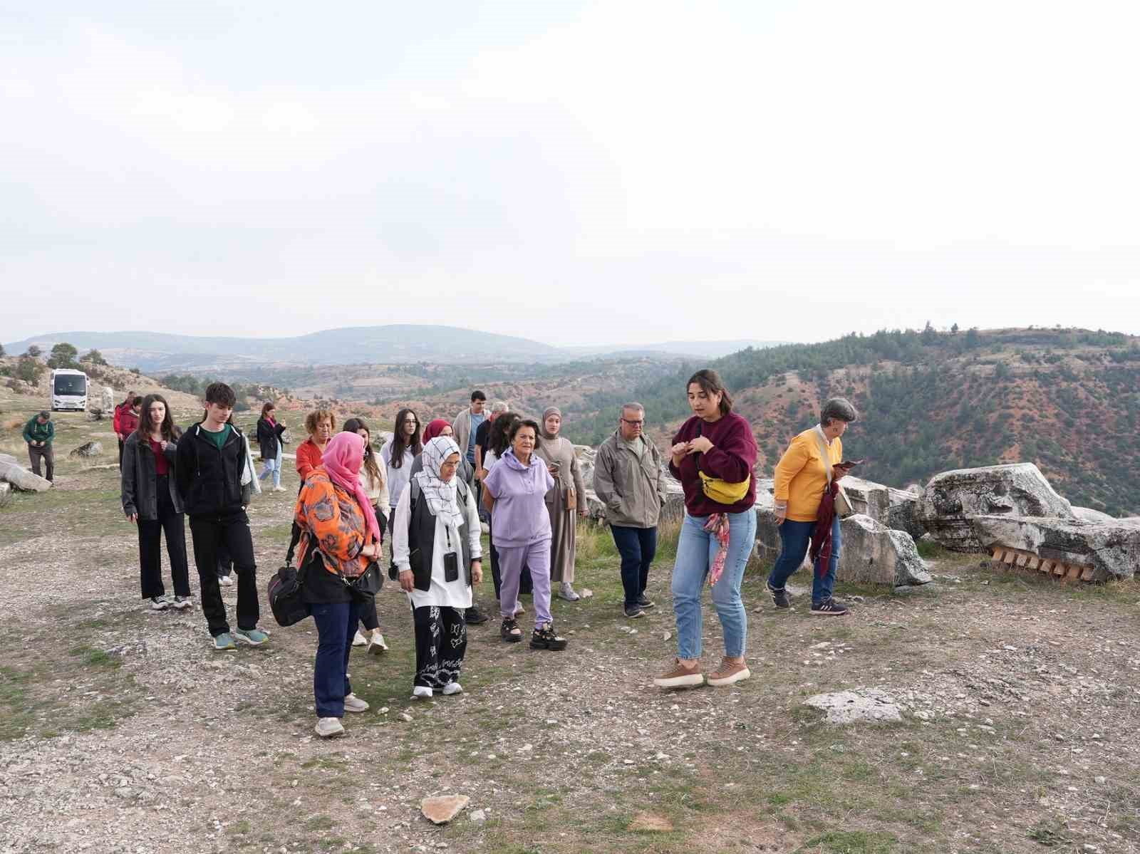 &Ccedil;al, G&uuml;ney ve Buldan turizm rotası ziyaret&ccedil;ilerini bekliyor
