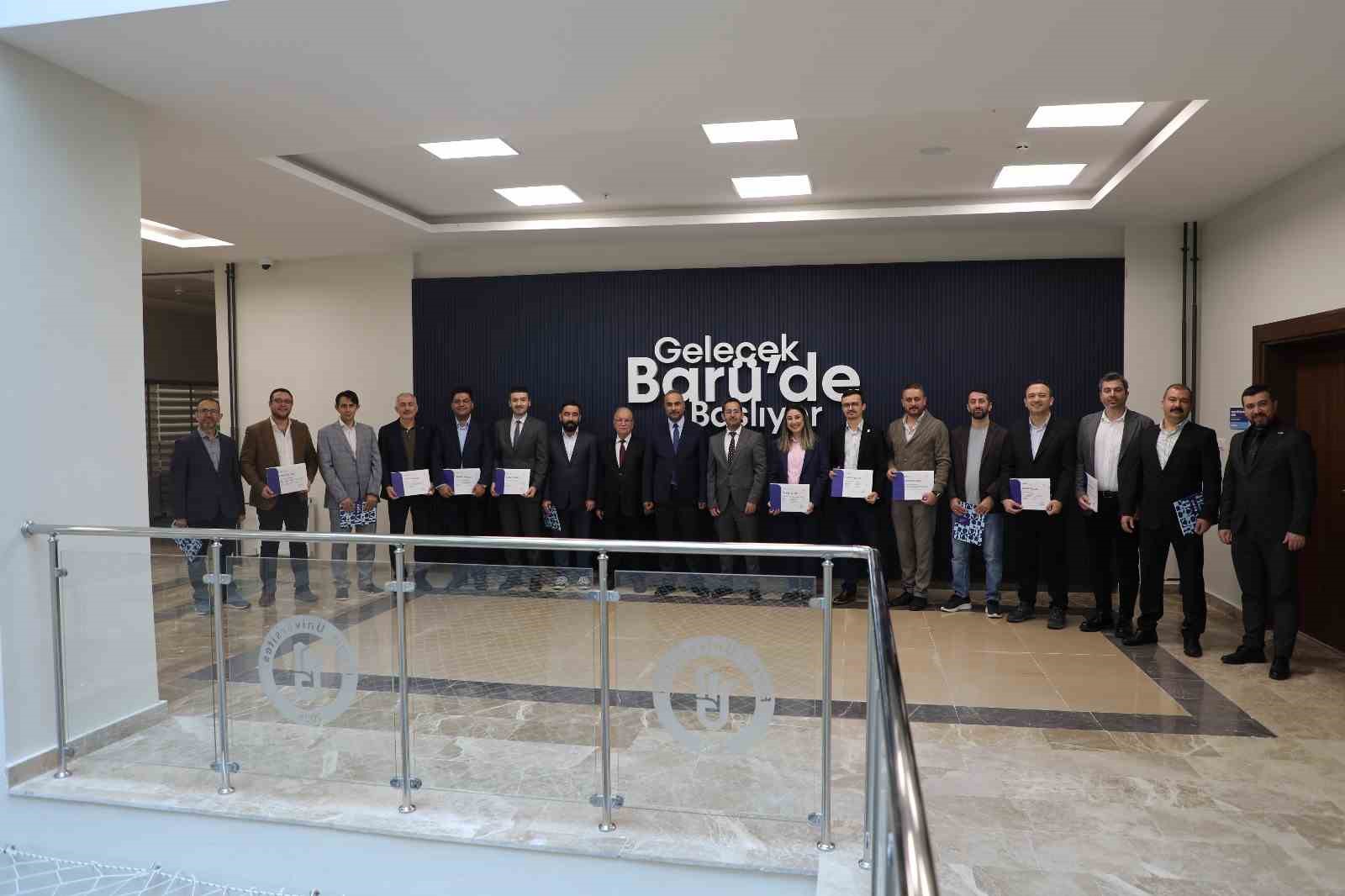 Rektör Akkaya, BARÜ’lü "Dünyanın En Etkili Bilim İnsanları" ile bir araya geldi