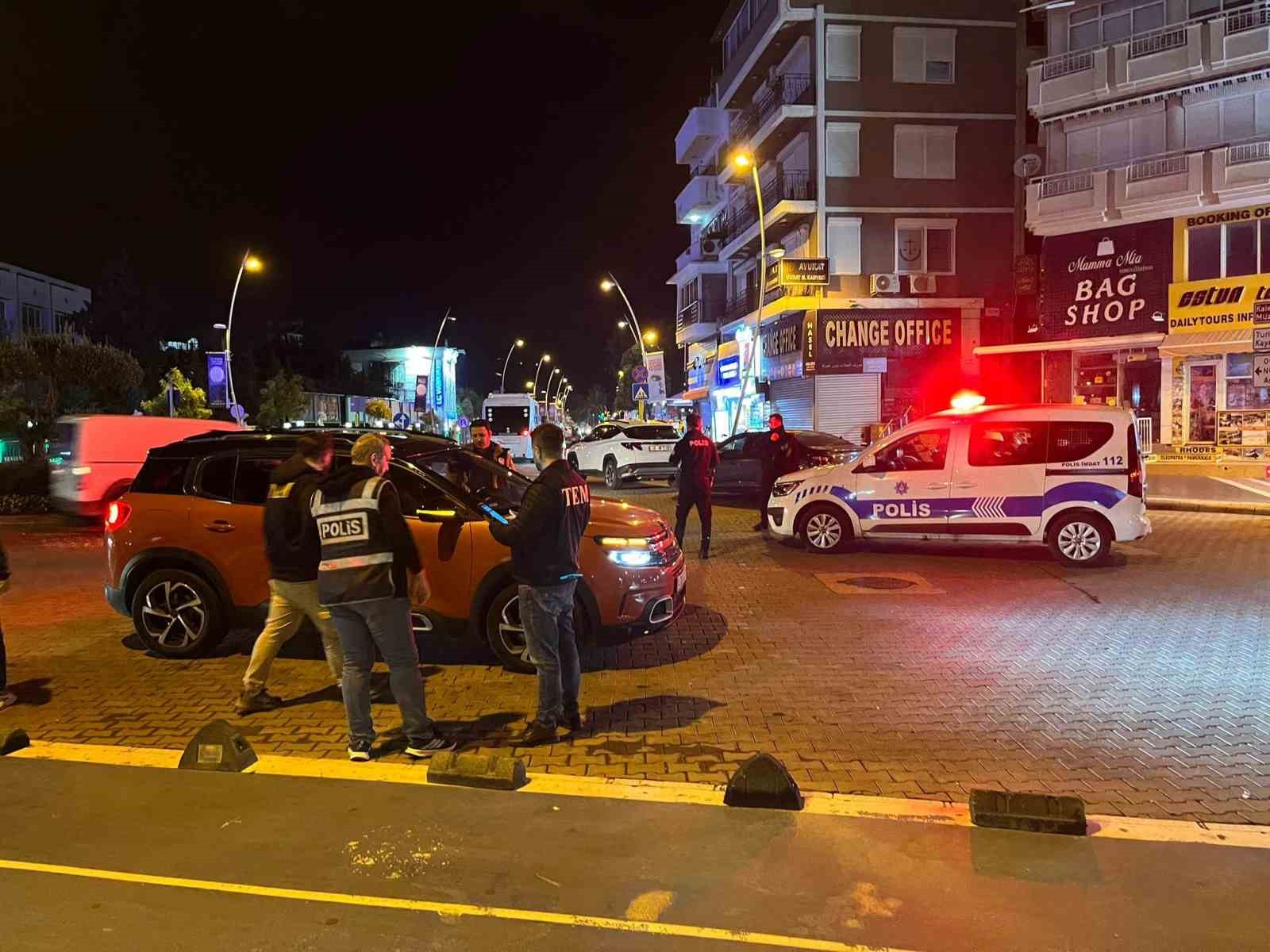 Marmaris&rsquo;te geniş &ccedil;aplı asayiş uygulaması
