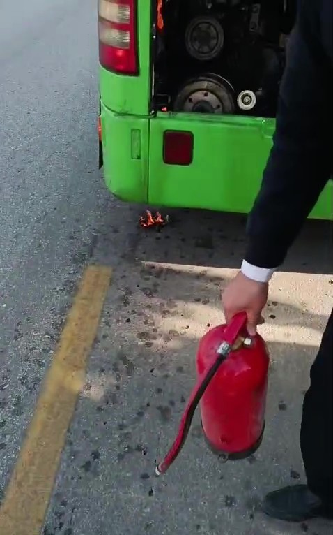 Denizli’de yanmaya başlayan halk otobüsünde facia ucuz atlatıldı