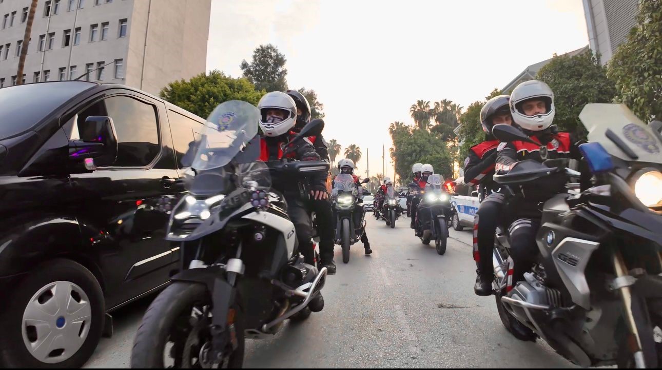 Motosikletli polis timleri görevde: 40 bin kişiyi kontrol etti