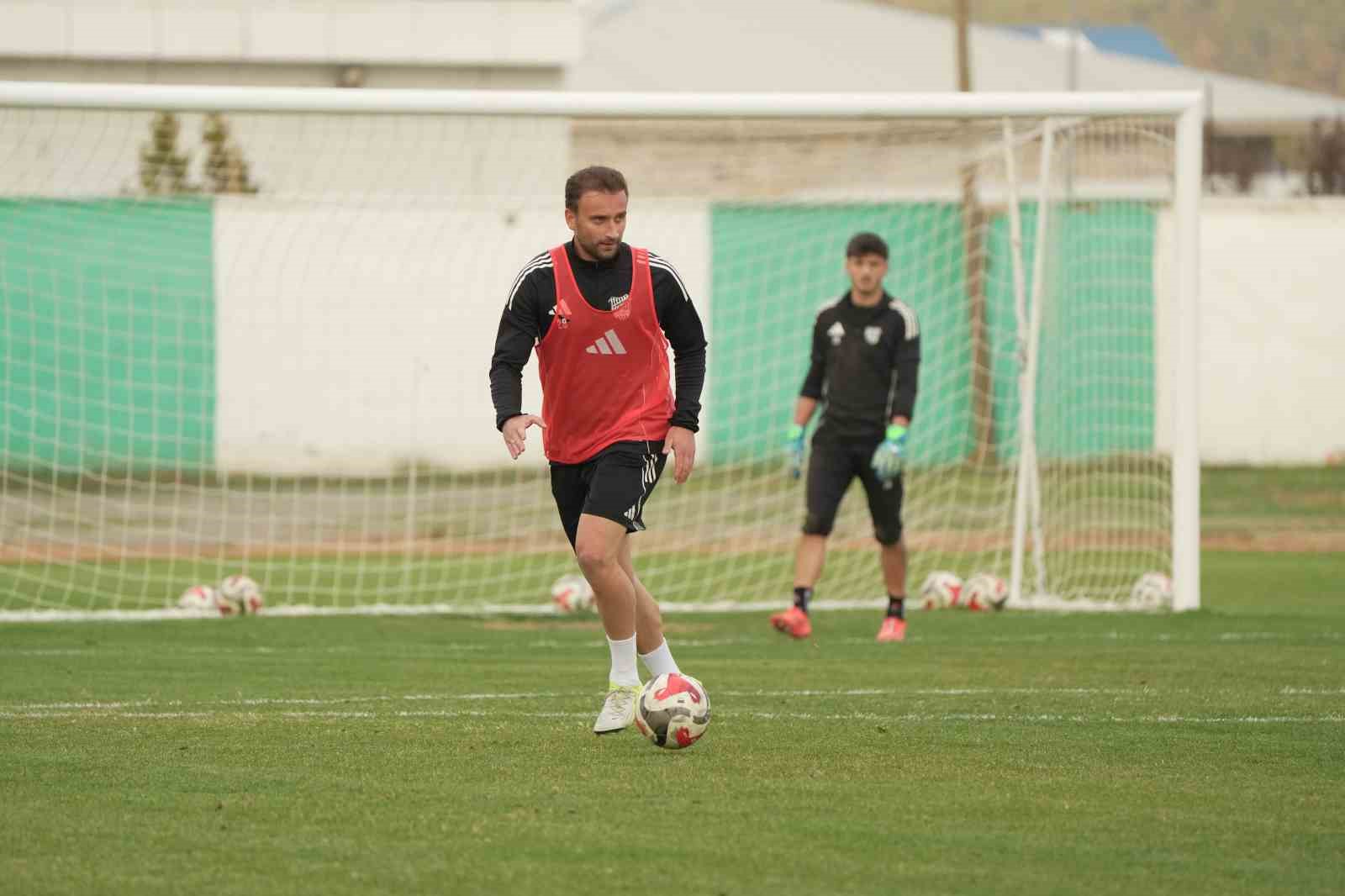 12 Bingölspor şampiyonluk yolunda emin adımlarla ilerliyor