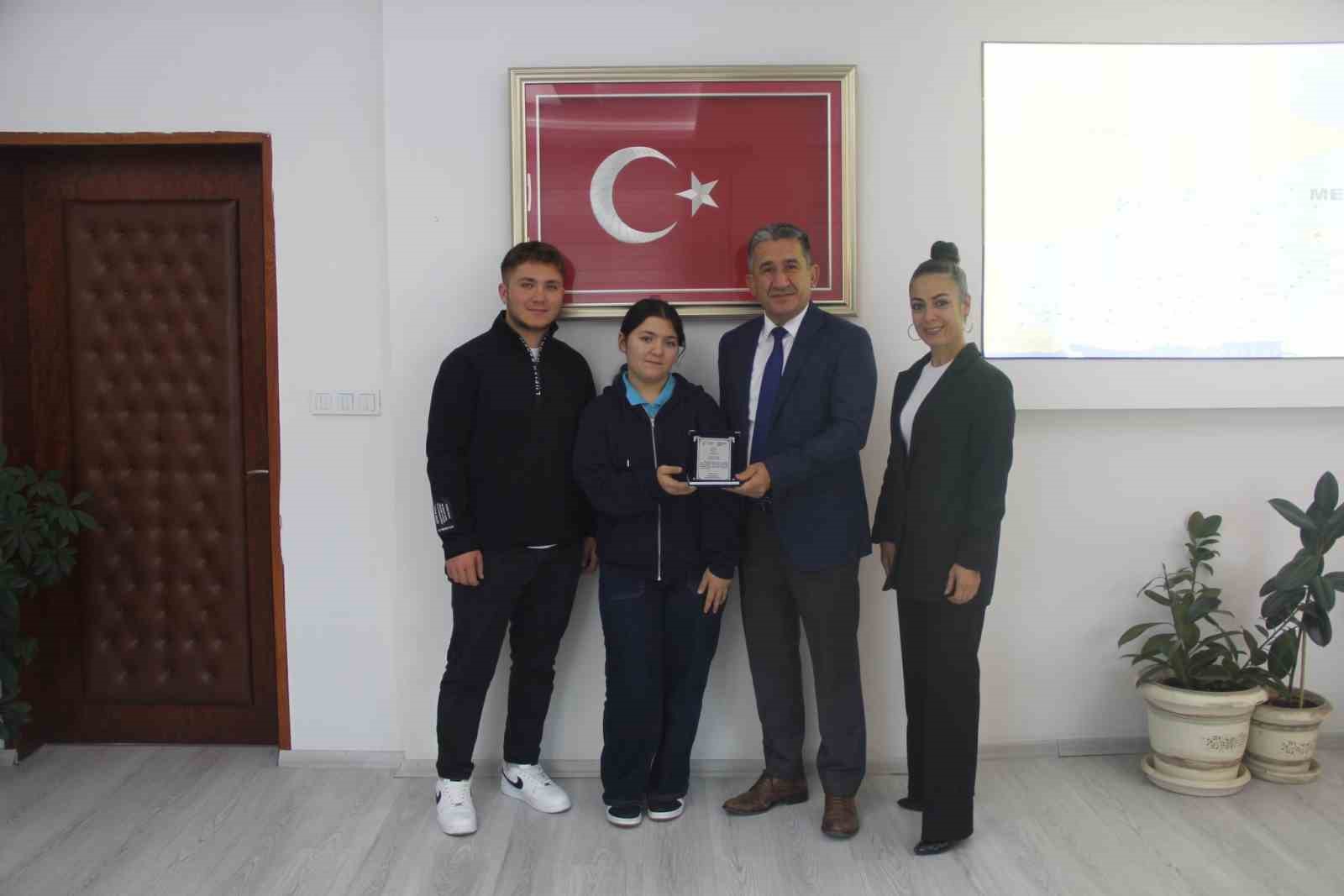 Muğla’da Atatürk sevgisi şiirle taçlandı