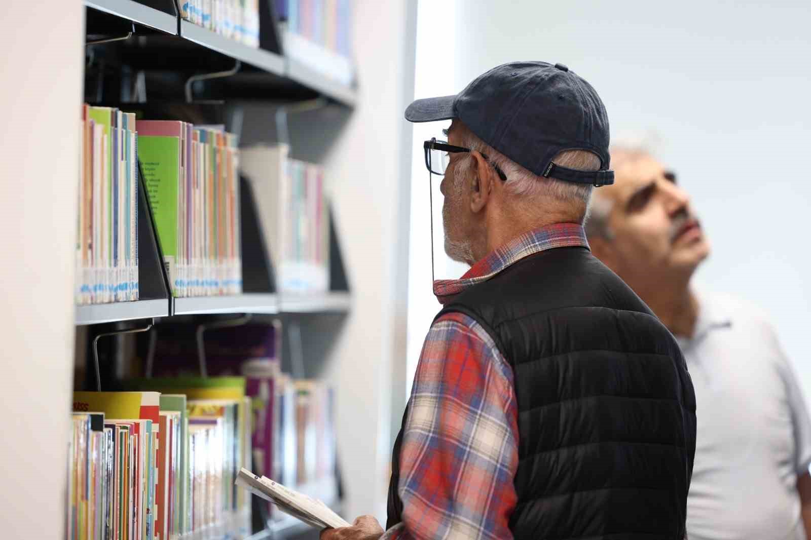 Muğla Büyükşehir’in kitap kampanyasına yoğun ilgi