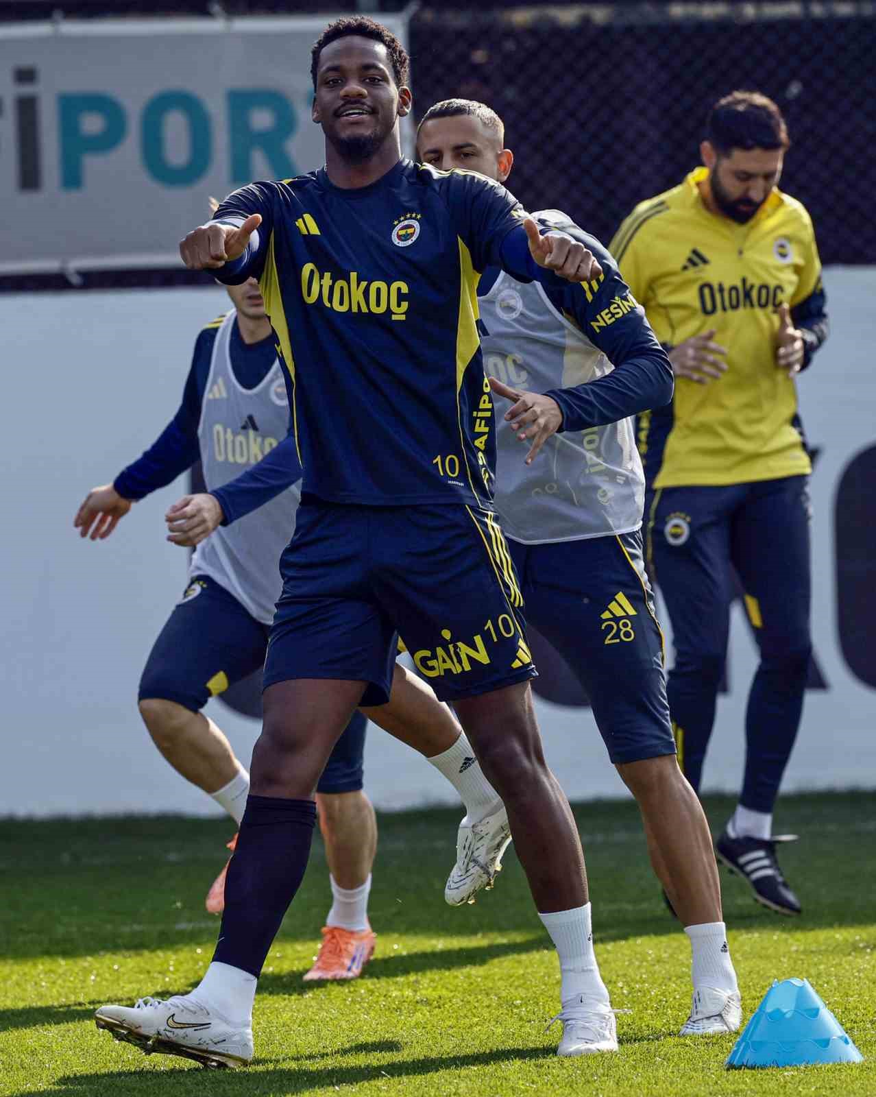 Fenerbahçe, Kayserispor maçı hazırlıklarını tamamladı