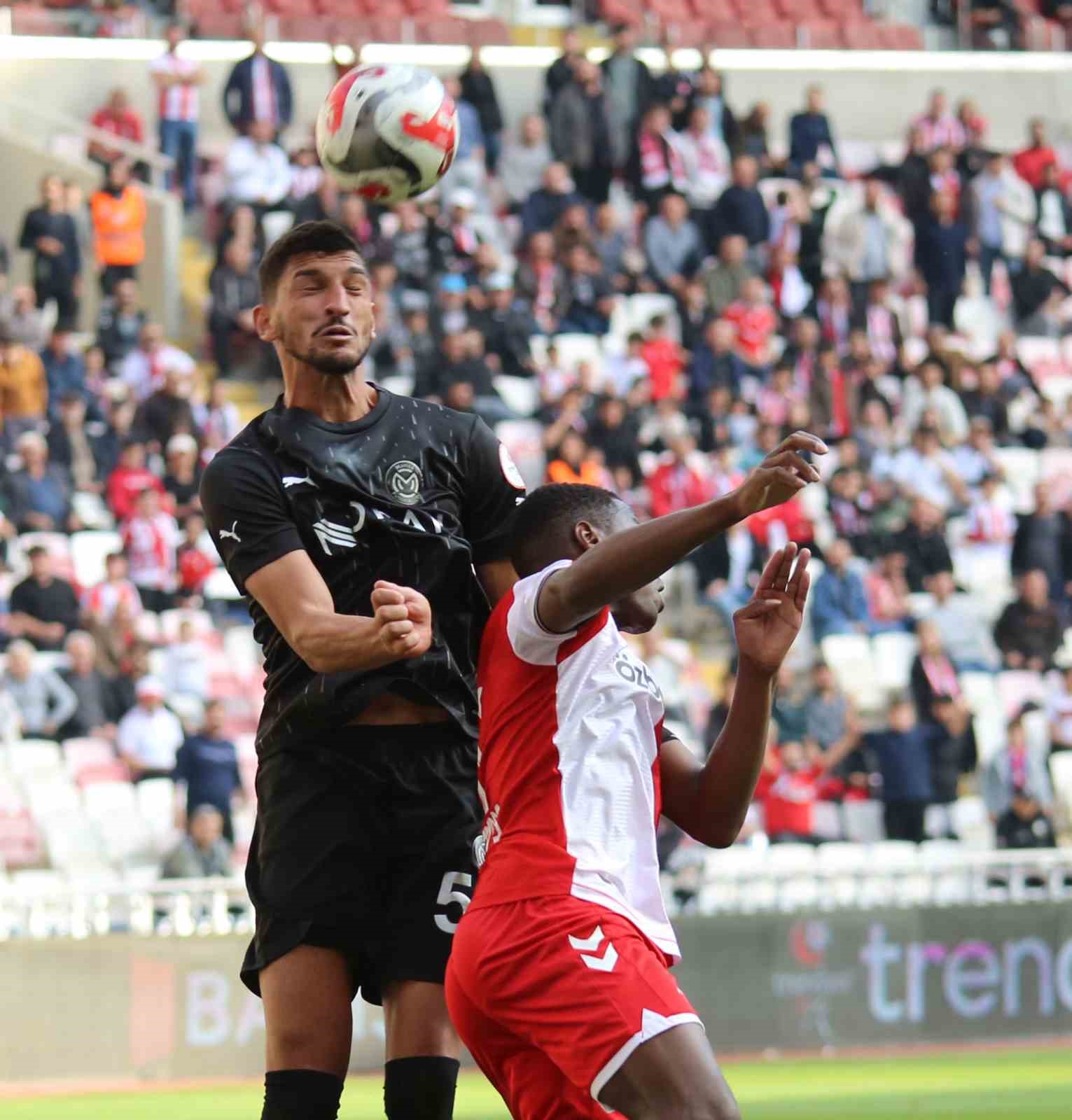 Trendyol 1. Lig: Özbelsan Sivasspor: 3 - Manisa FK: 2
