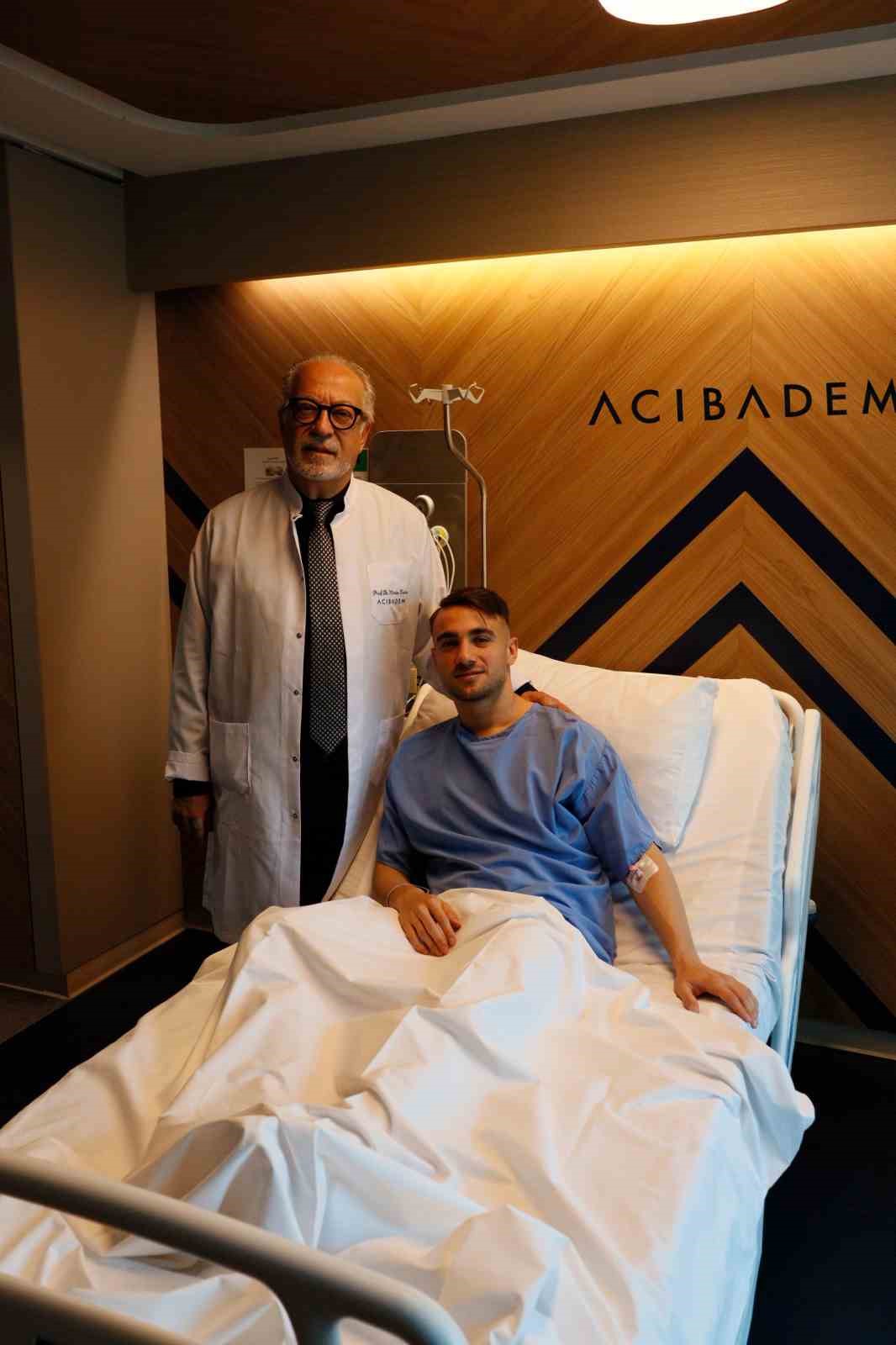 Galatasaray’da Yunus Akgün ameliyat oldu