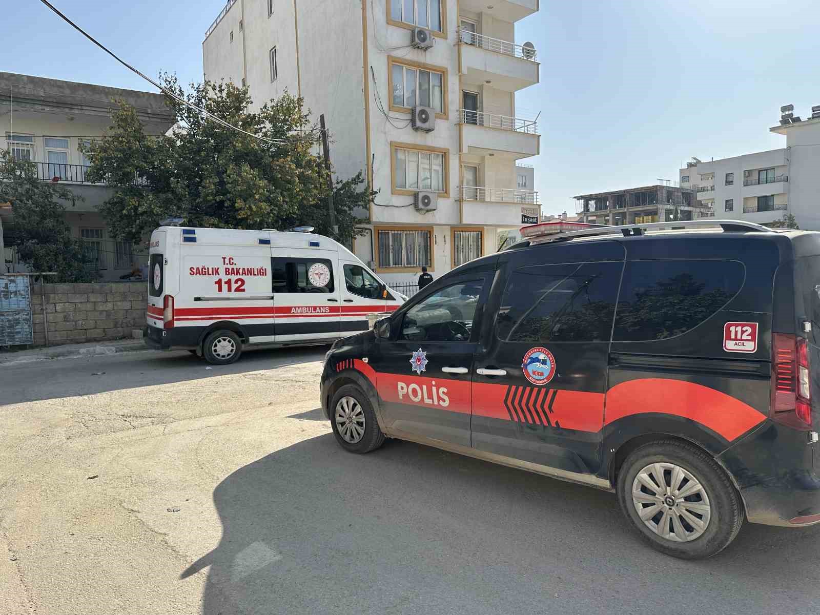 Yaşlı kadın evinde ölü bulundu