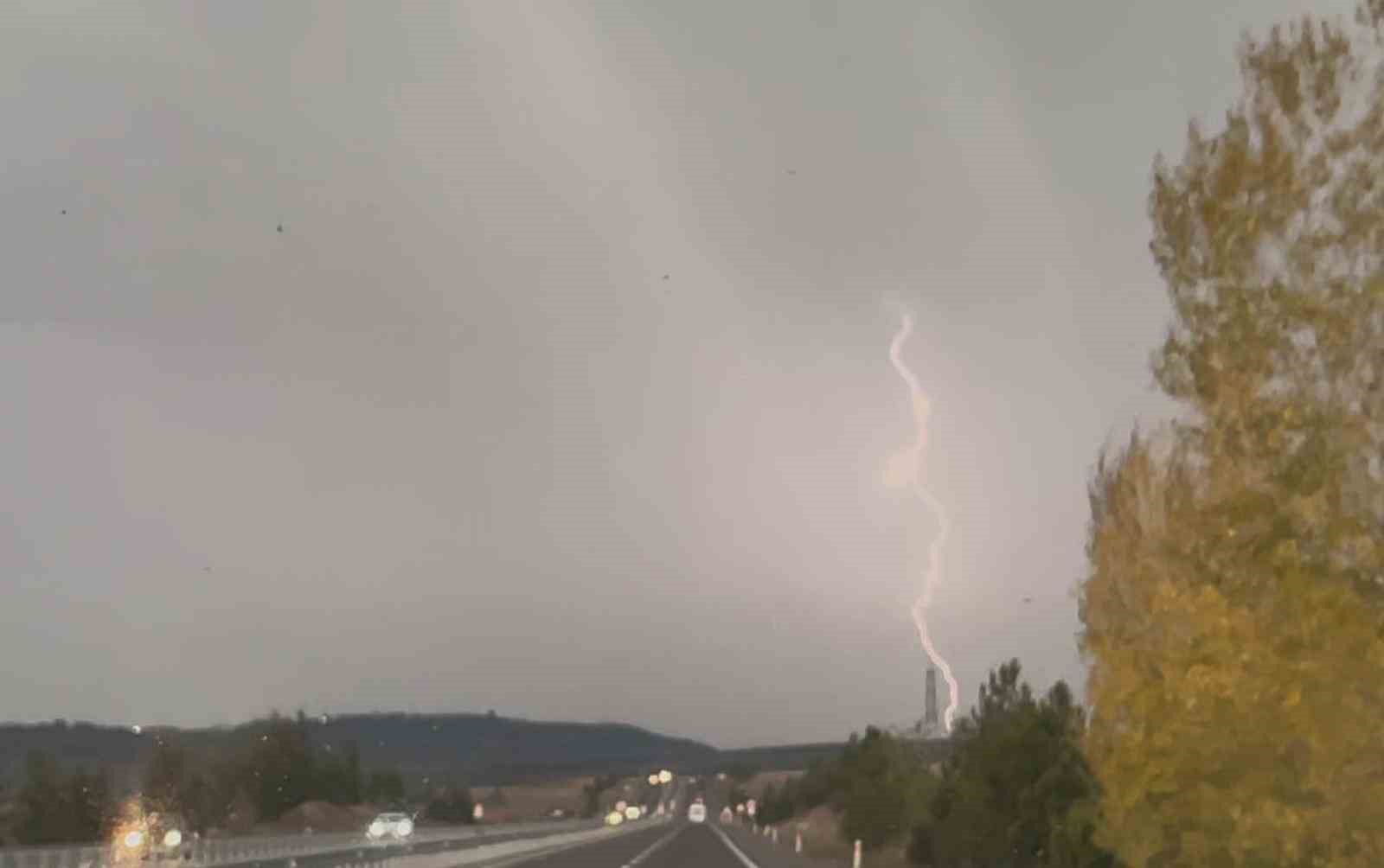 Kütahya’da dolu yağışı etkili oldu