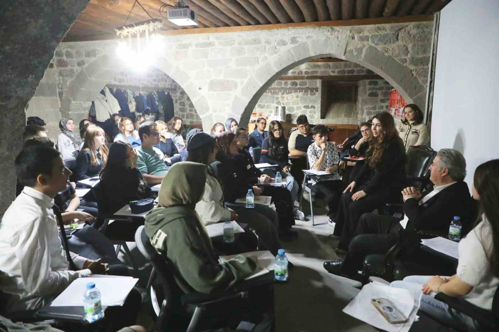 Başkan Palancıoğlu; Mektep Melikgazi &ouml;ğrencileri ile bir araya geldi
