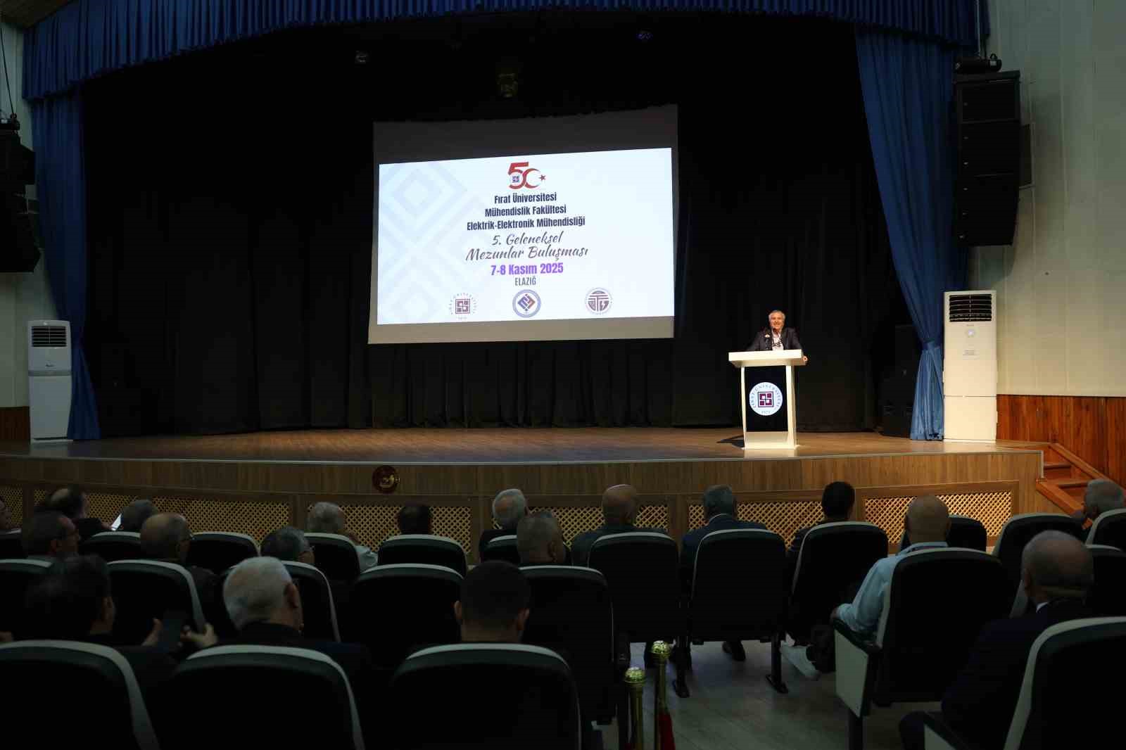 Fırat Üniversitesi 5. geleneksel mezunlar buluşması renkli anlara sahne oldu