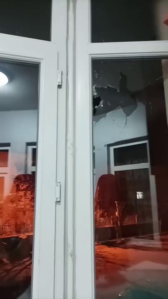 Paland&ouml;ken&rsquo;de silahlı ve bı&ccedil;aklı kavga; 2 yaralı
